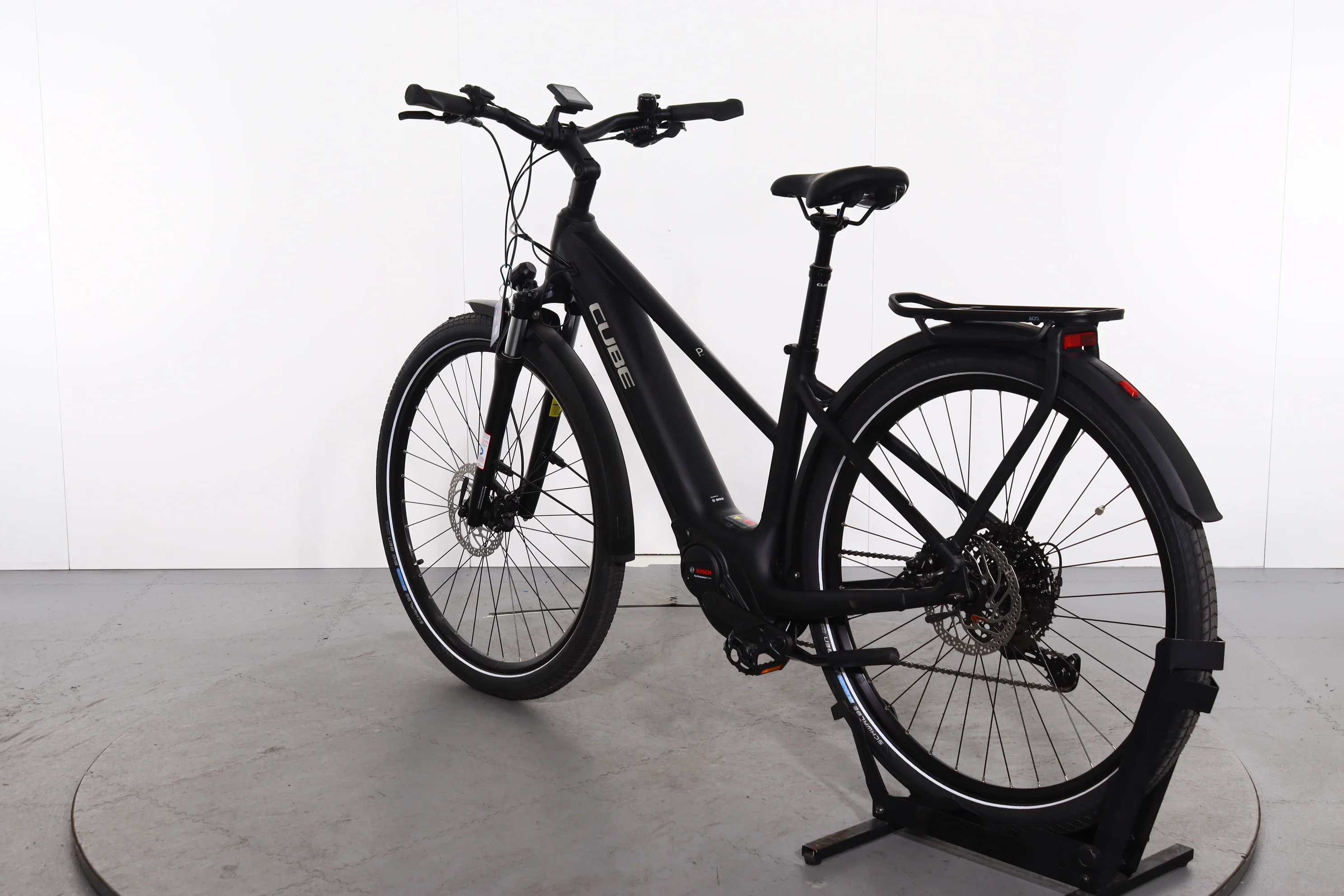 Cube Touring Hybrid Pro - Image 5