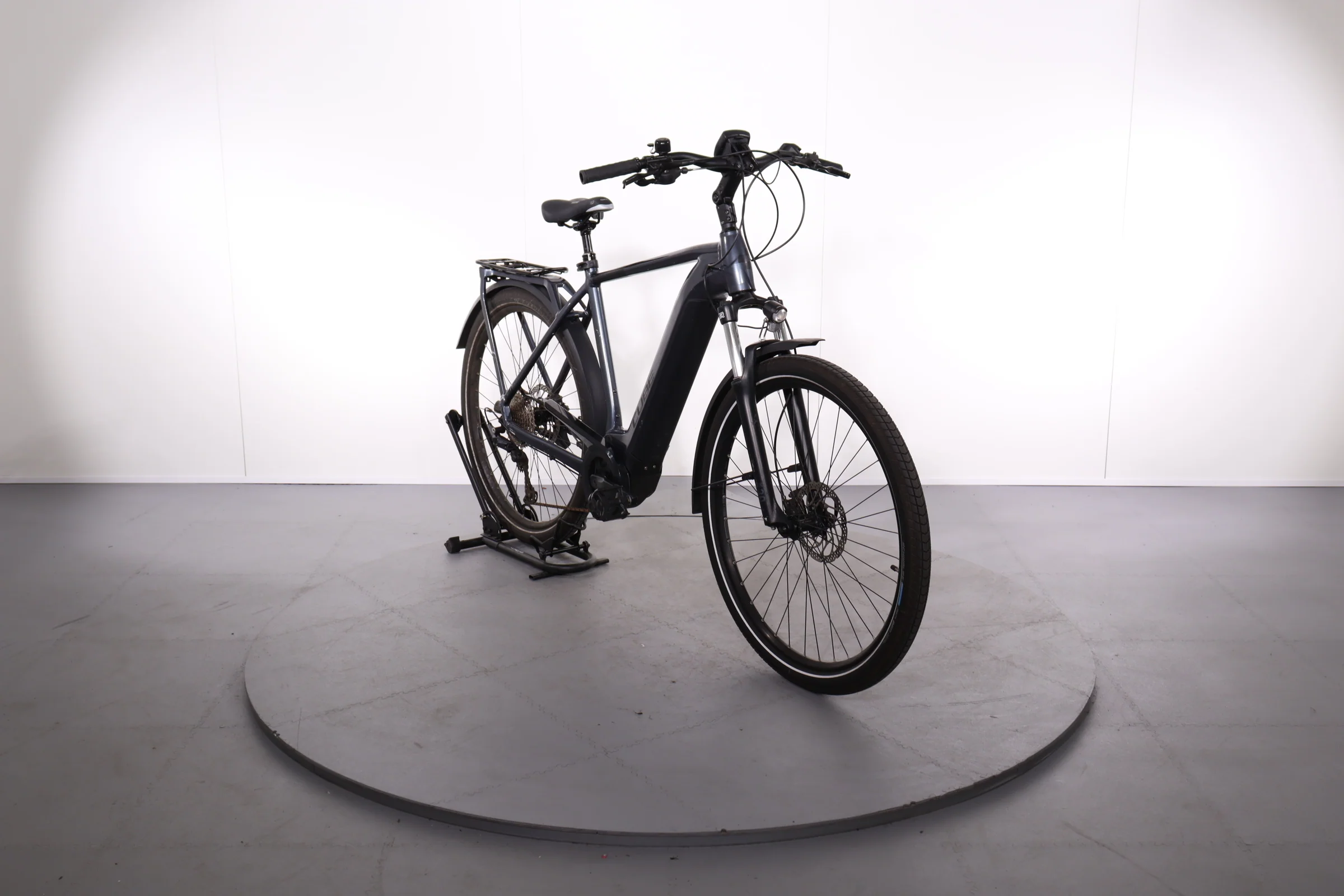 Cube Touring Hybrid Pro - Image 2