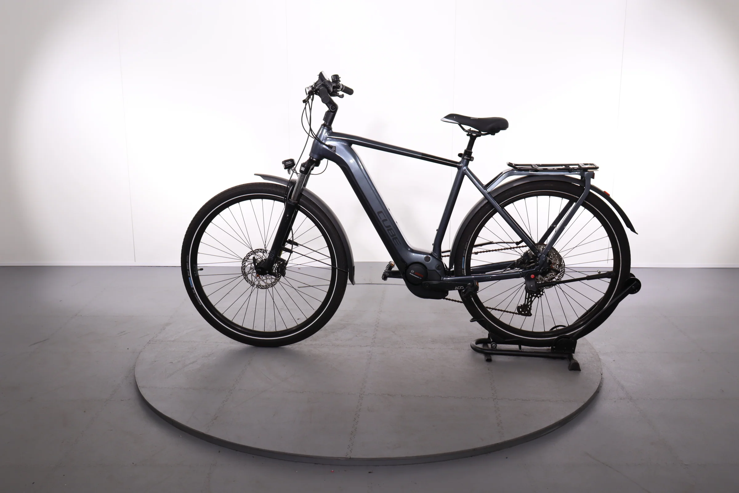 Cube Touring Hybrid Pro - Image 4