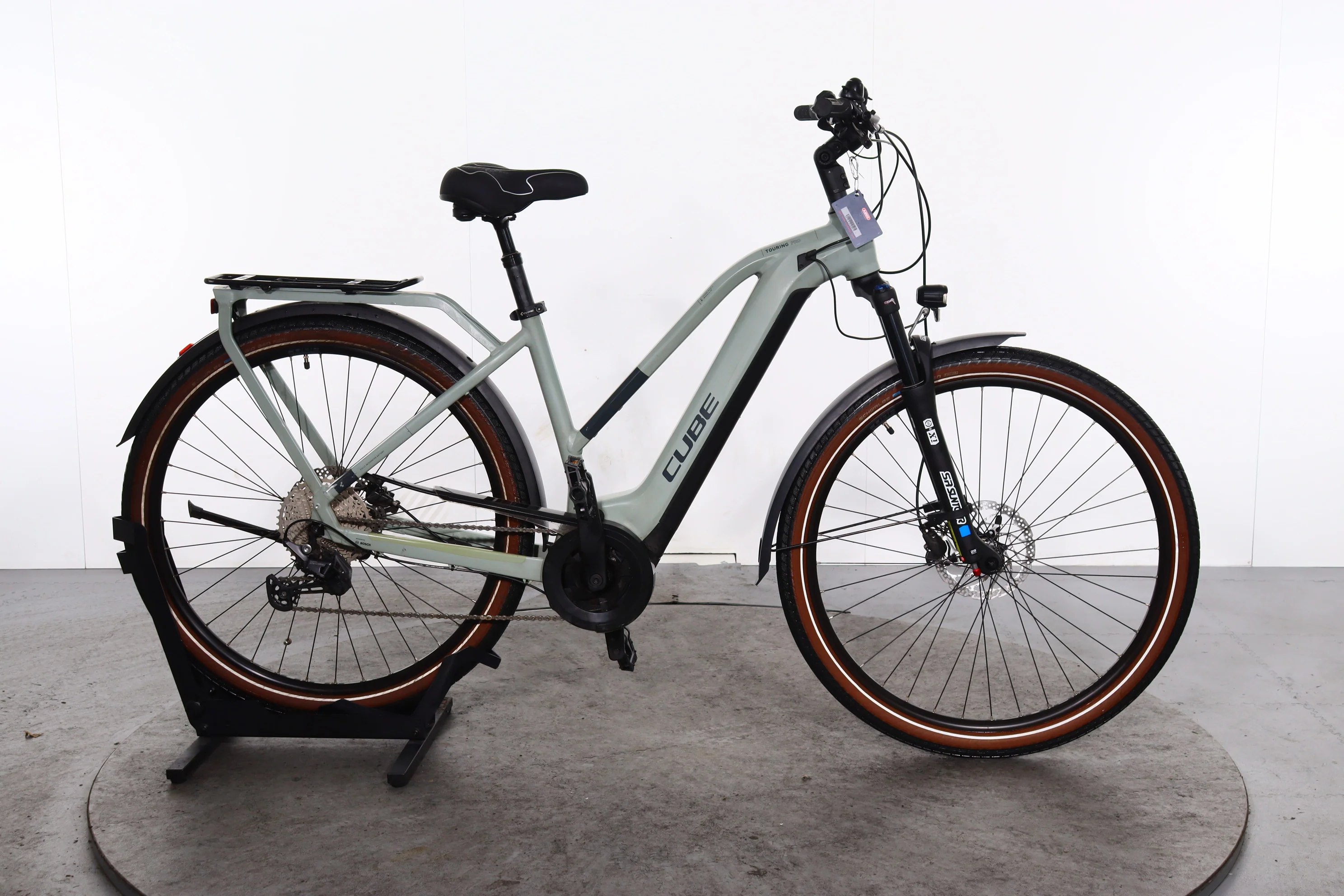 Cube Touring Hybrid Pro