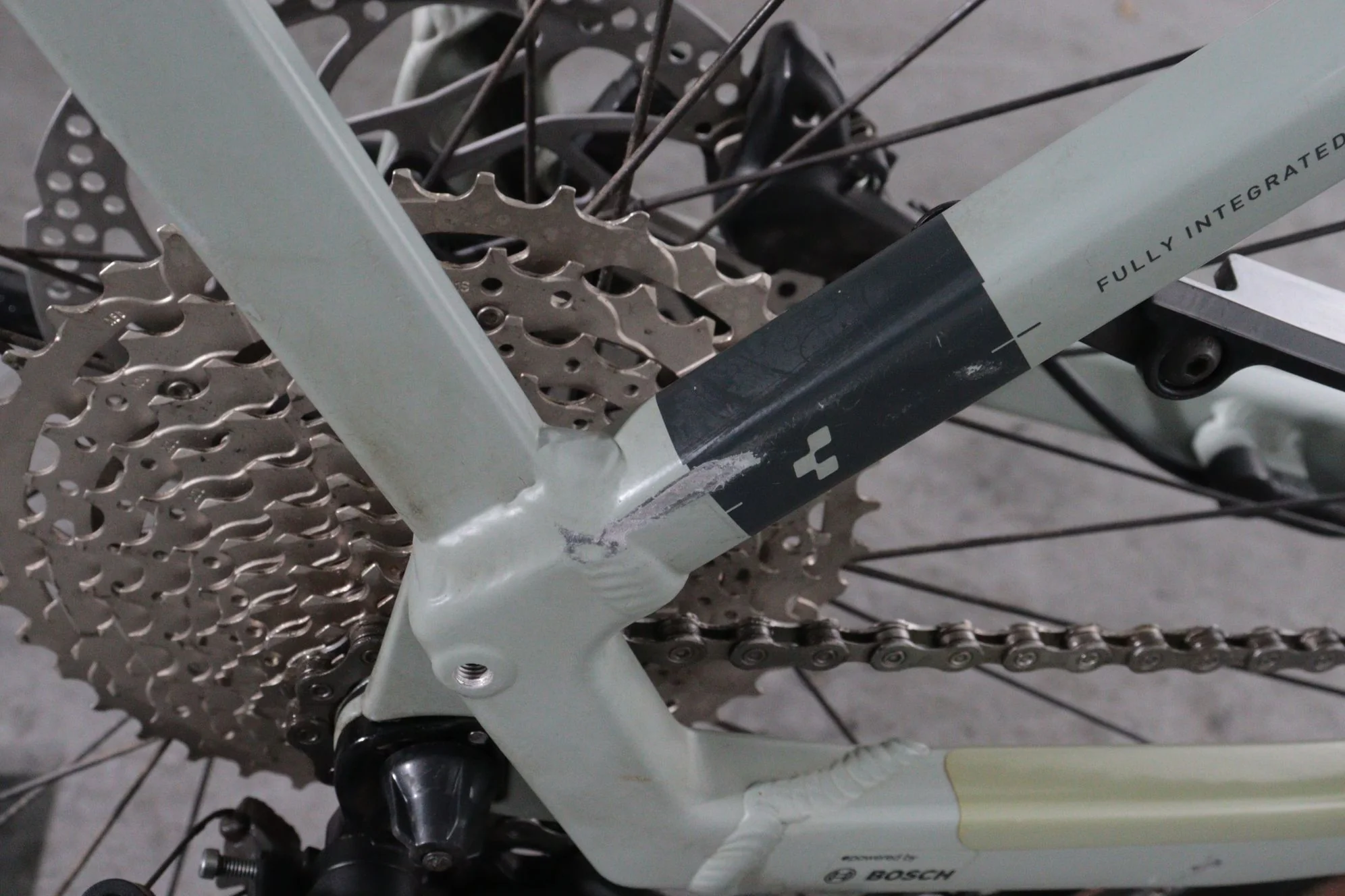 Cube Touring Hybrid Pro - Image 10