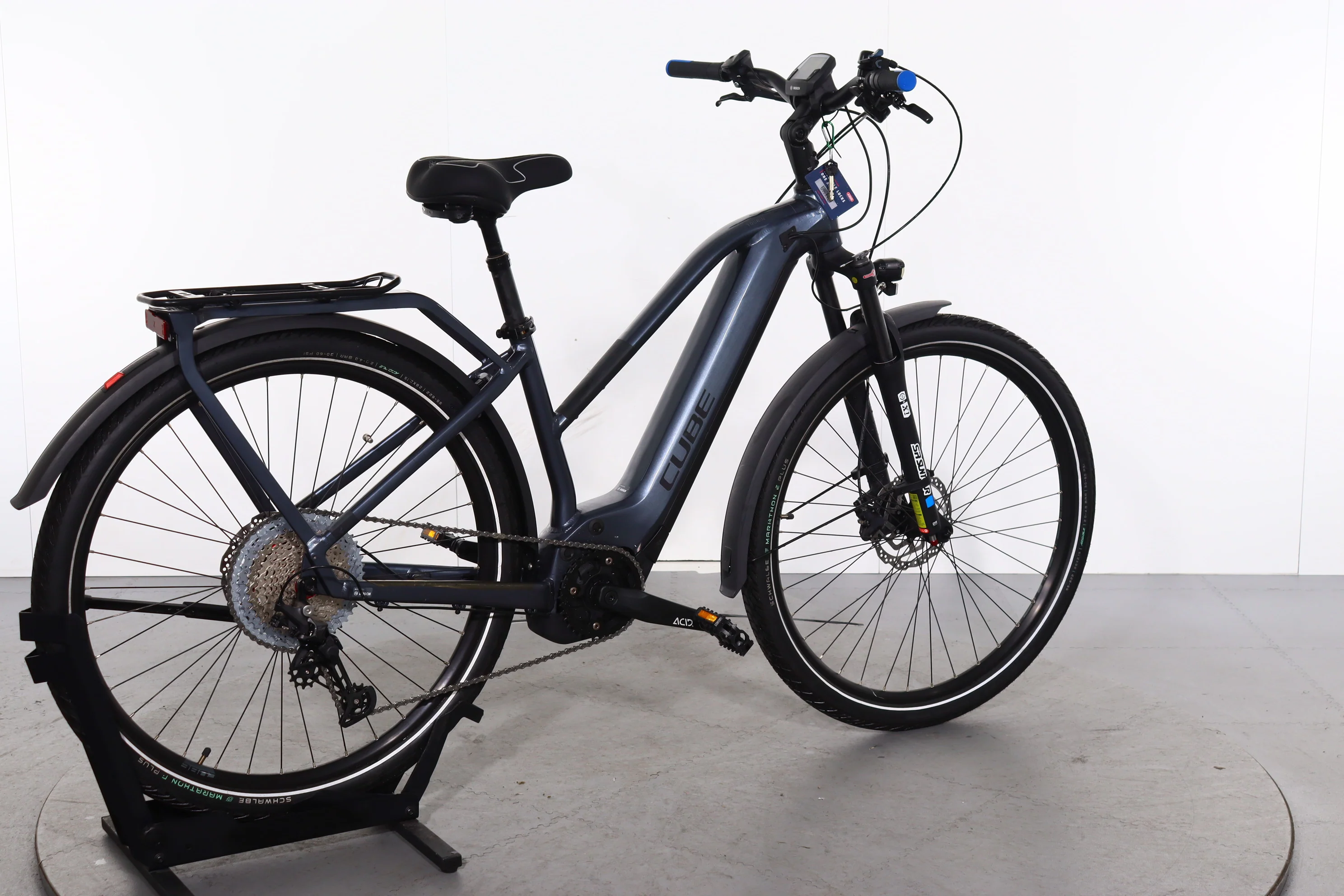 Cube Touring Hybrid Pro - Image 2