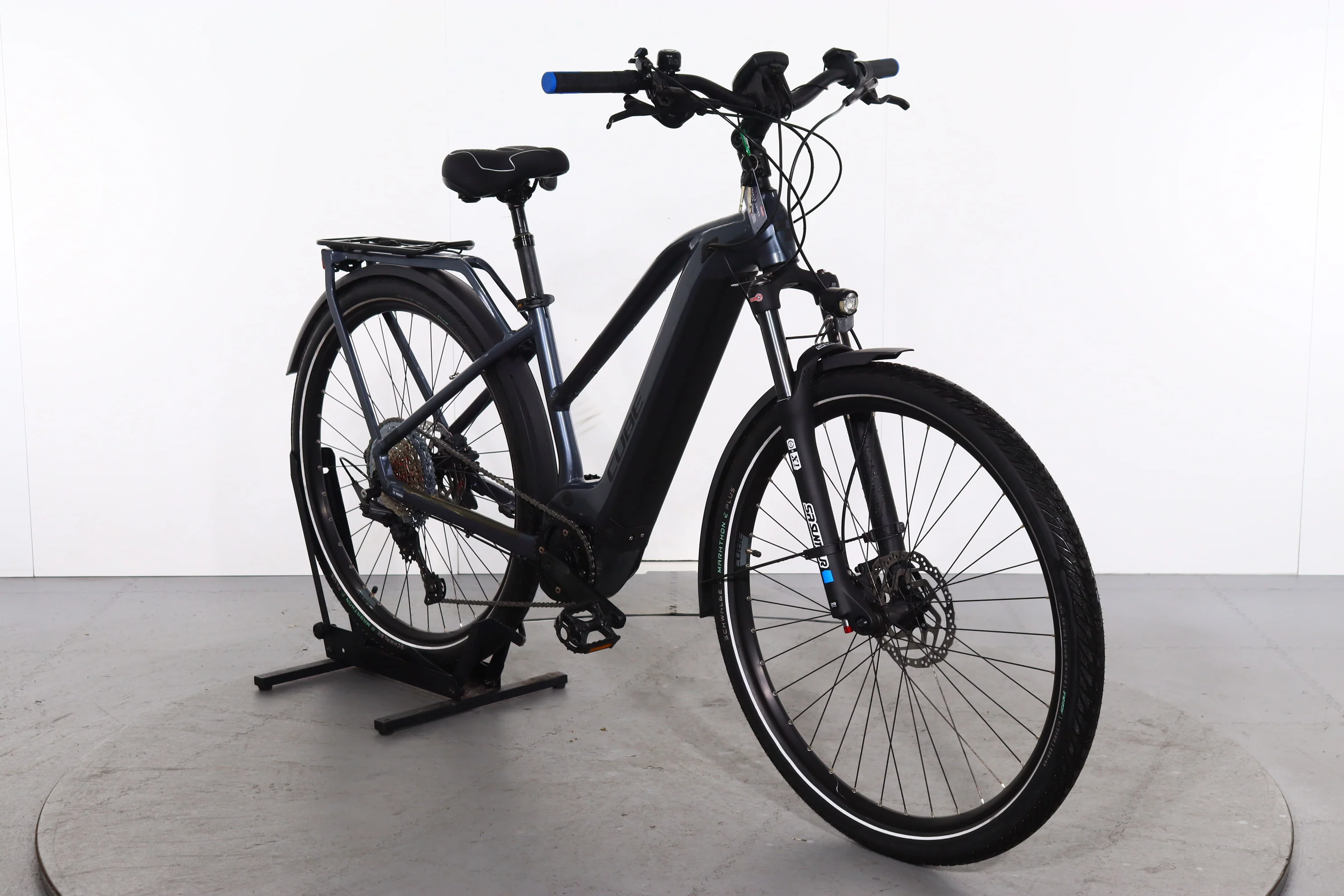 Cube Touring Hybrid Pro - Image 3