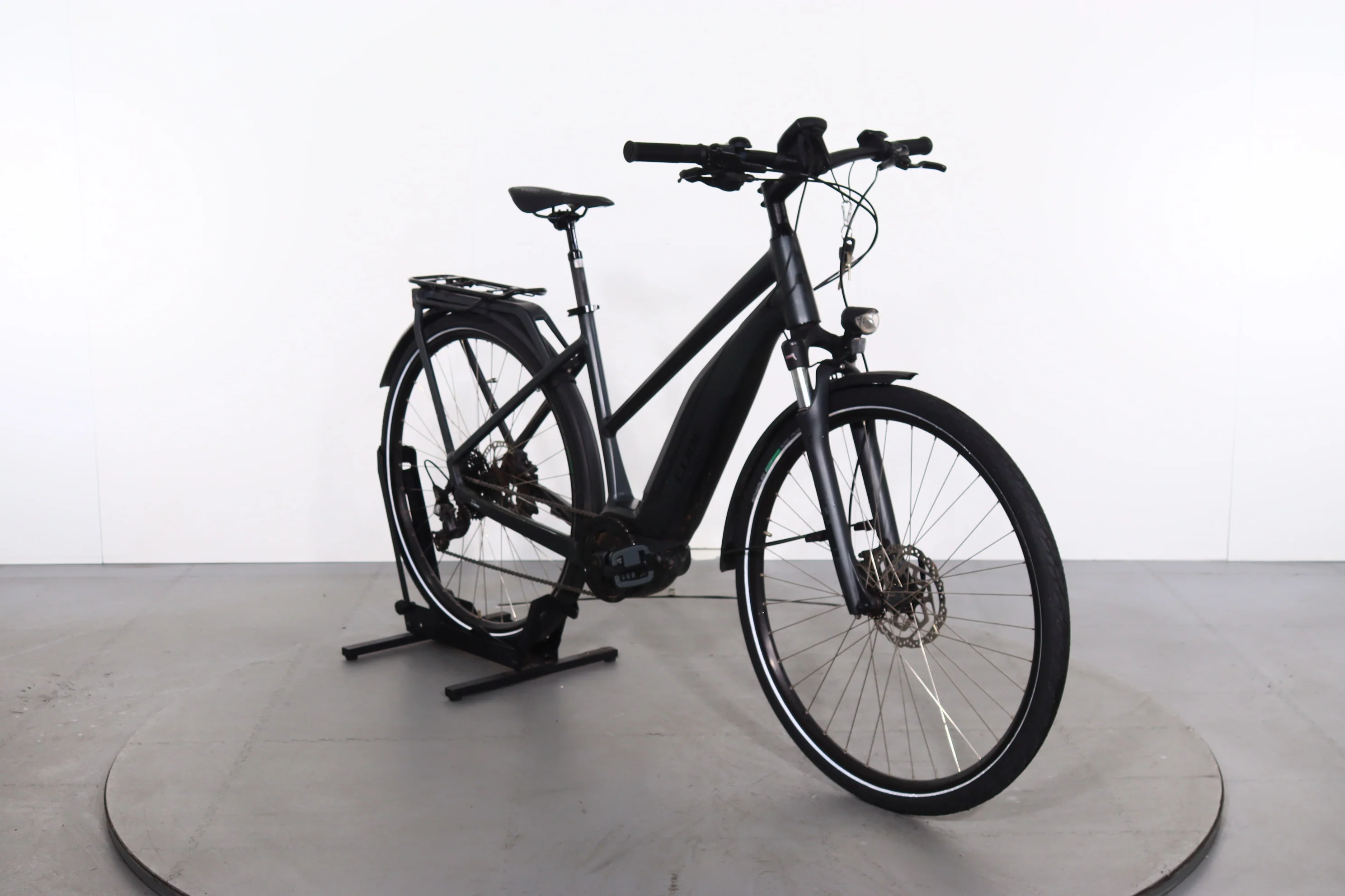 Cube Touring Hybrid Pro - Image 3