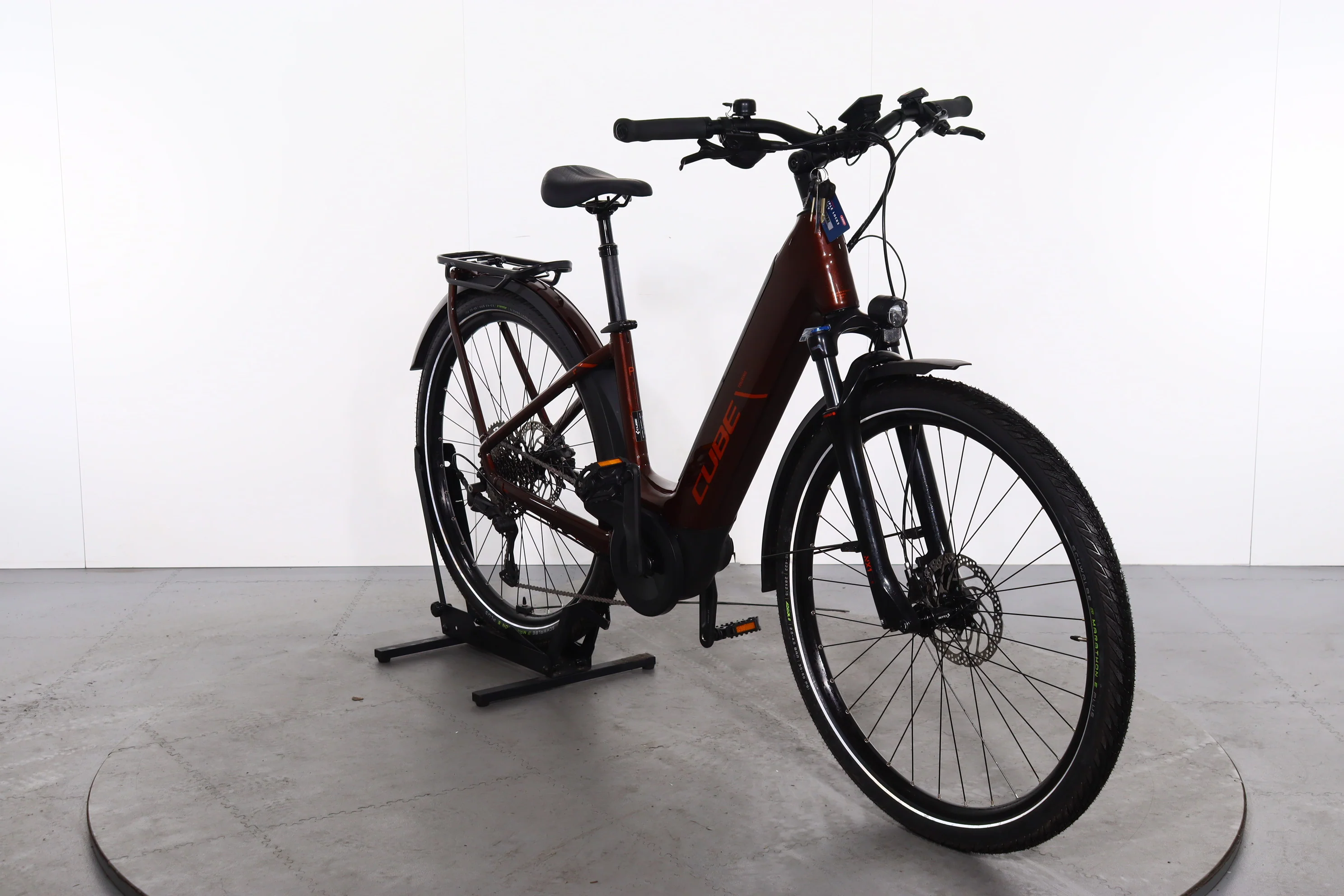 Cube Touring Hybrid Pro - Image 2