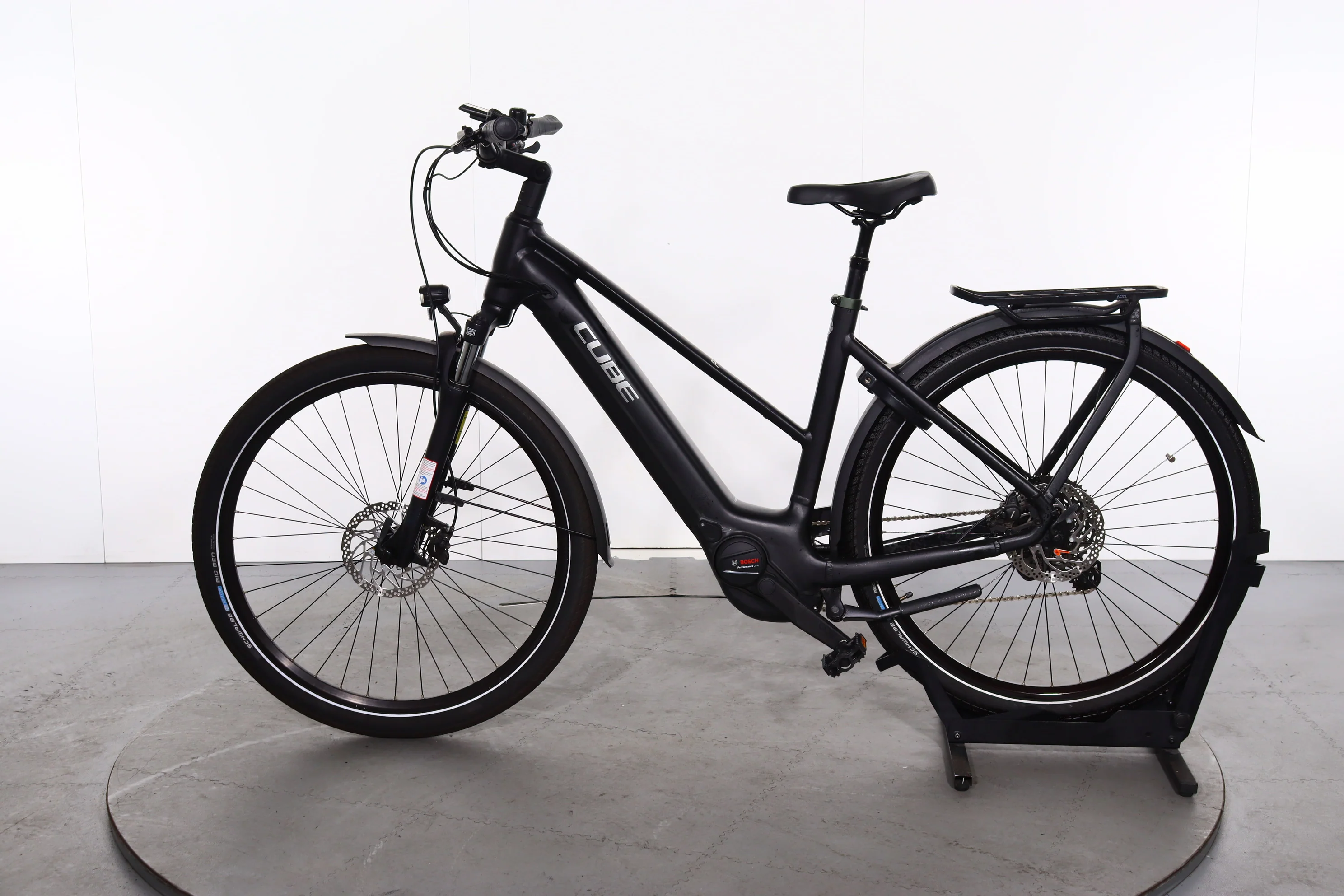 Cube Touring Hybrid Pro - Image 4