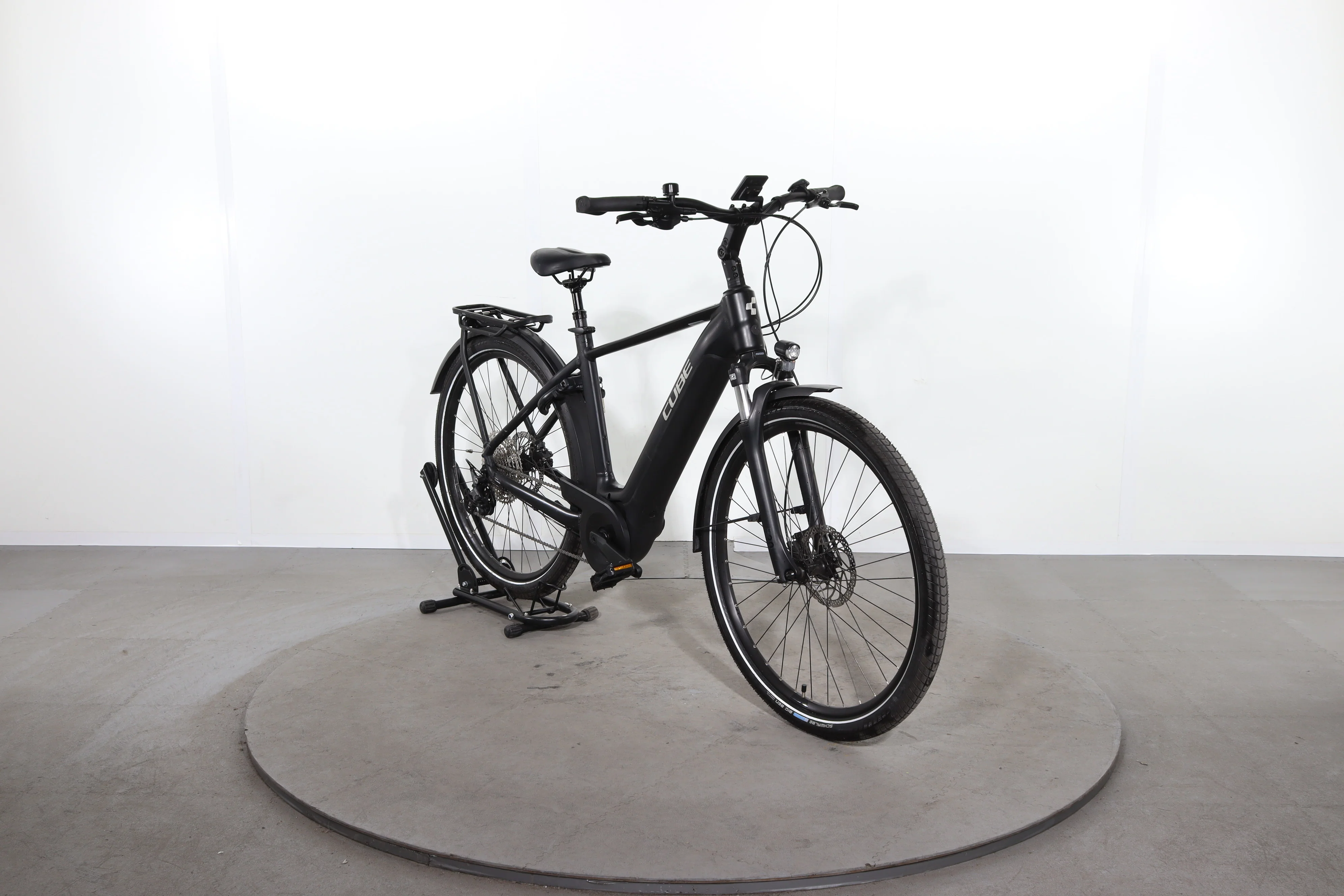 Cube Touring Hybrid Pro - Image 2