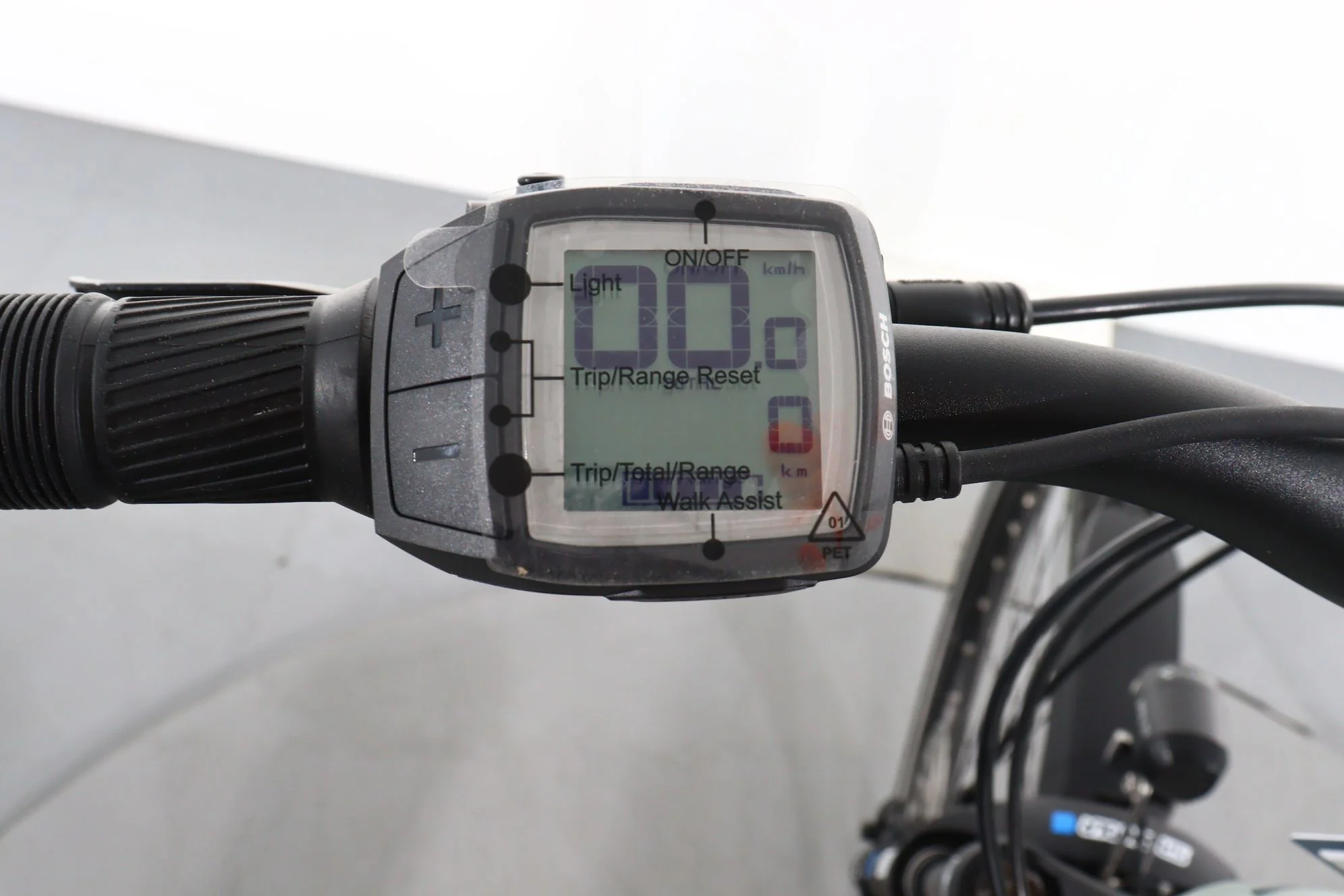 Cube Touring Hybrid Pro - Image 11