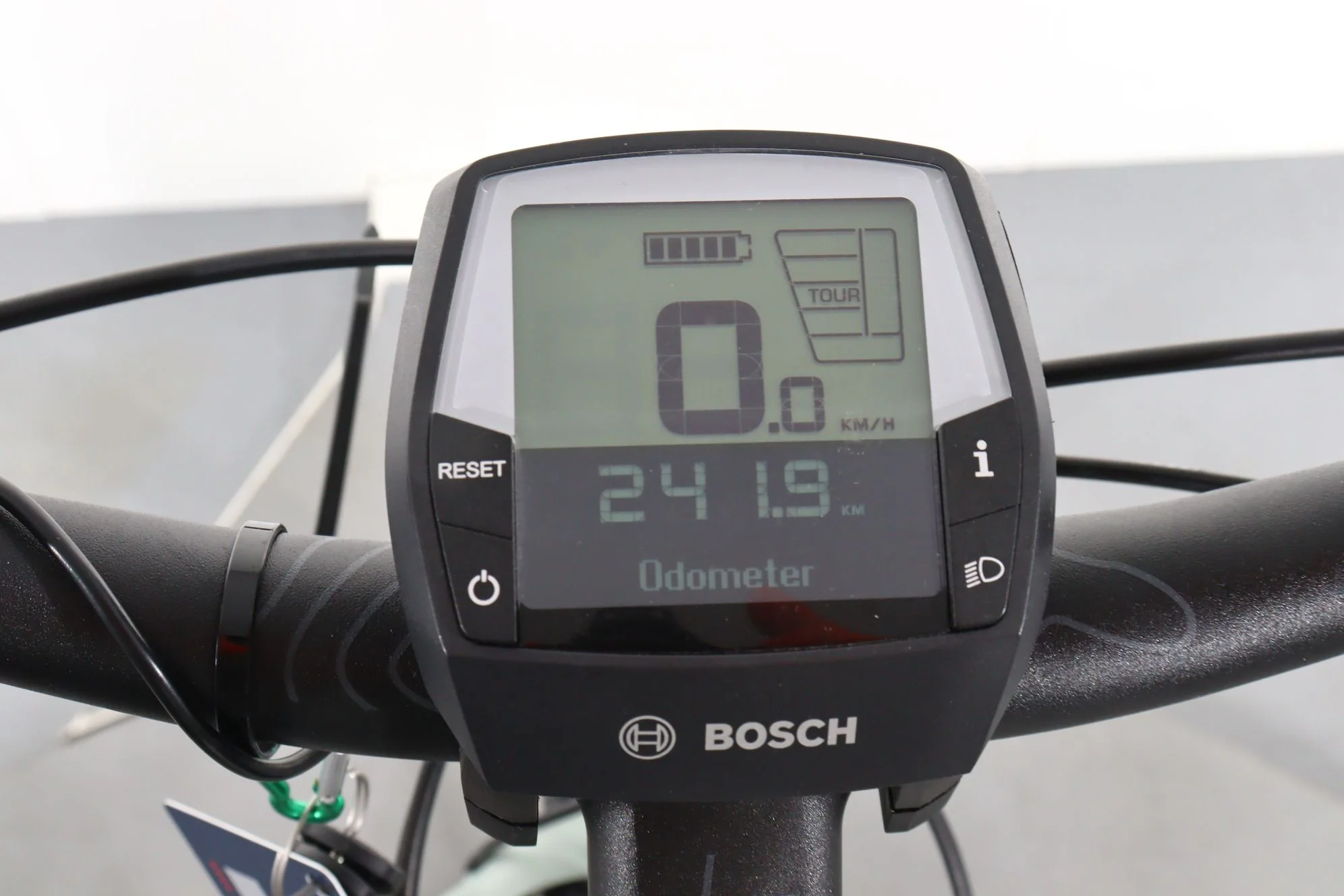 Cube Touring Hybrid Pro - Image 9