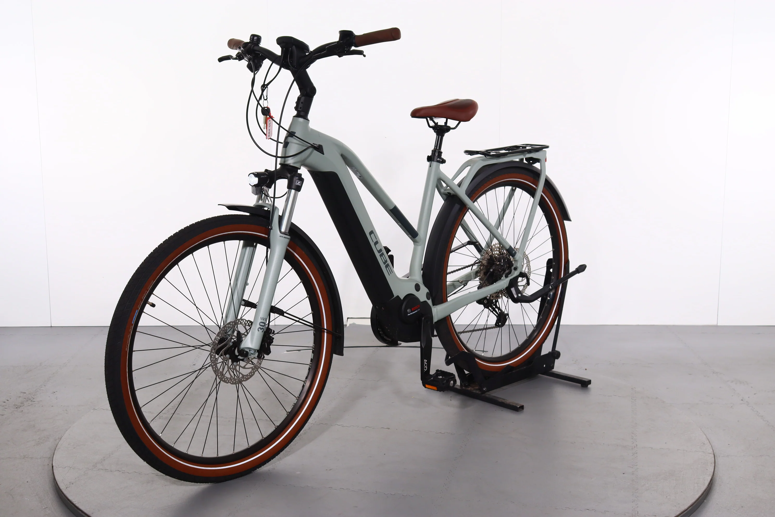 Cube Touring Hybrid Pro - Image 6