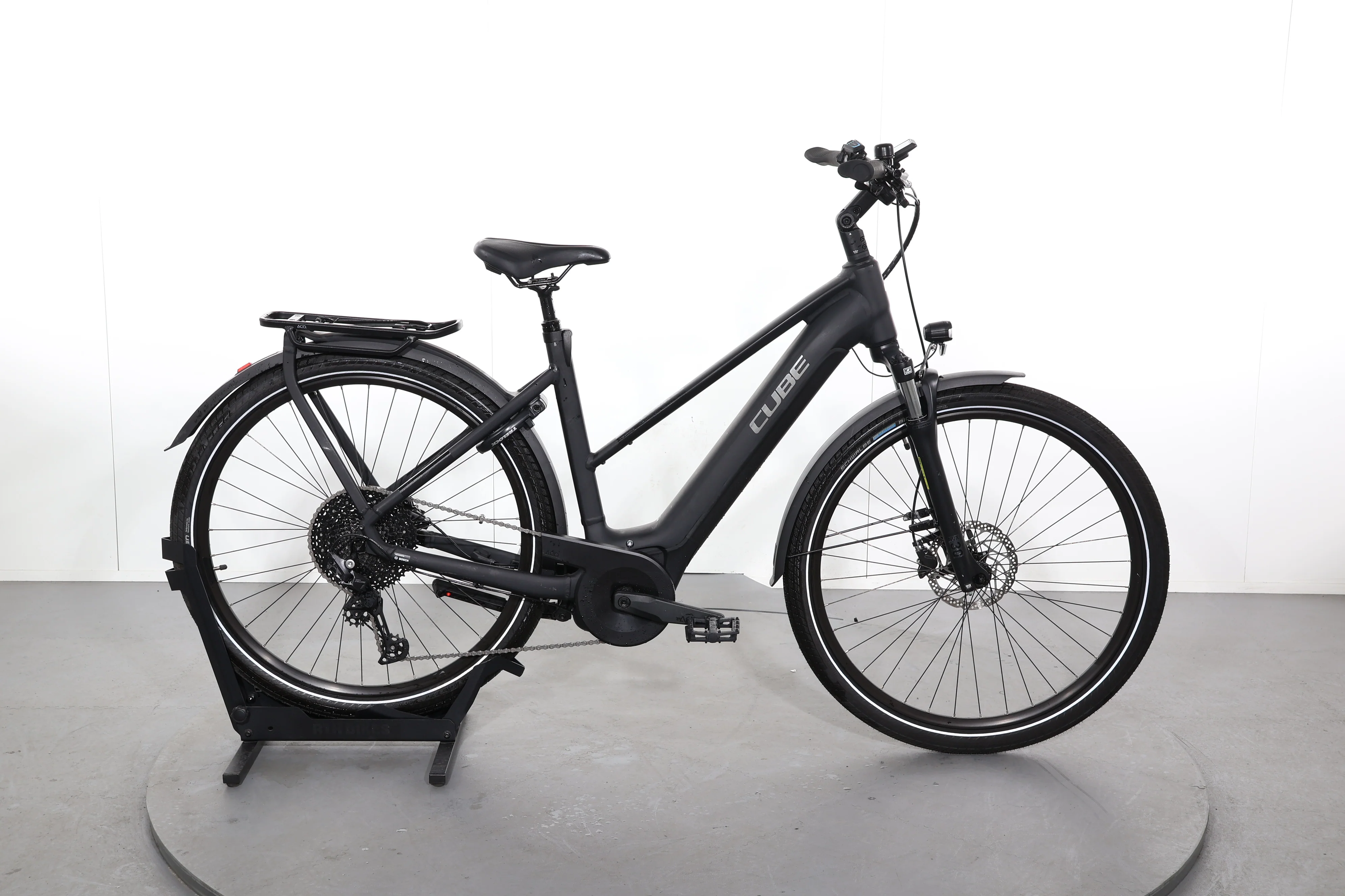 Cube Touring Hybrid Pro