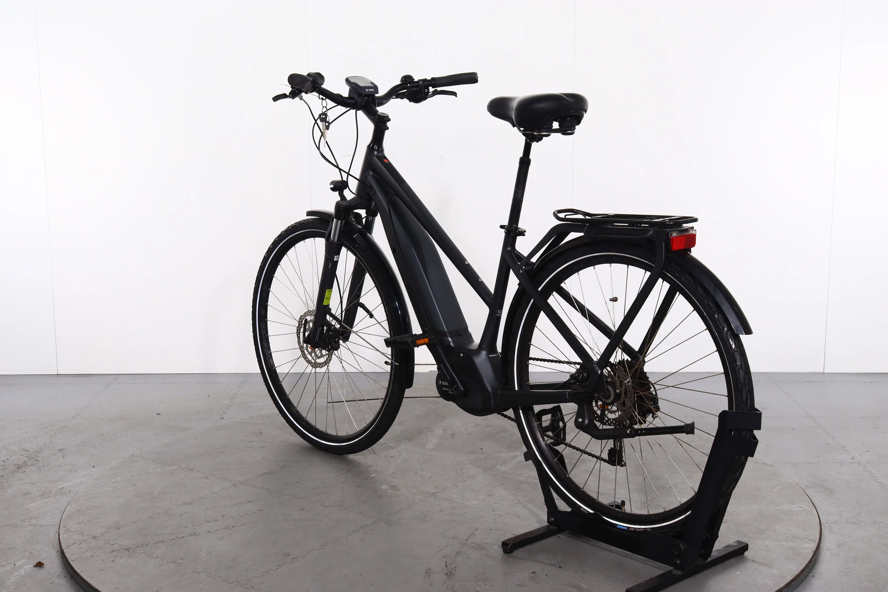 Cube Touring Hybrid - Image 6