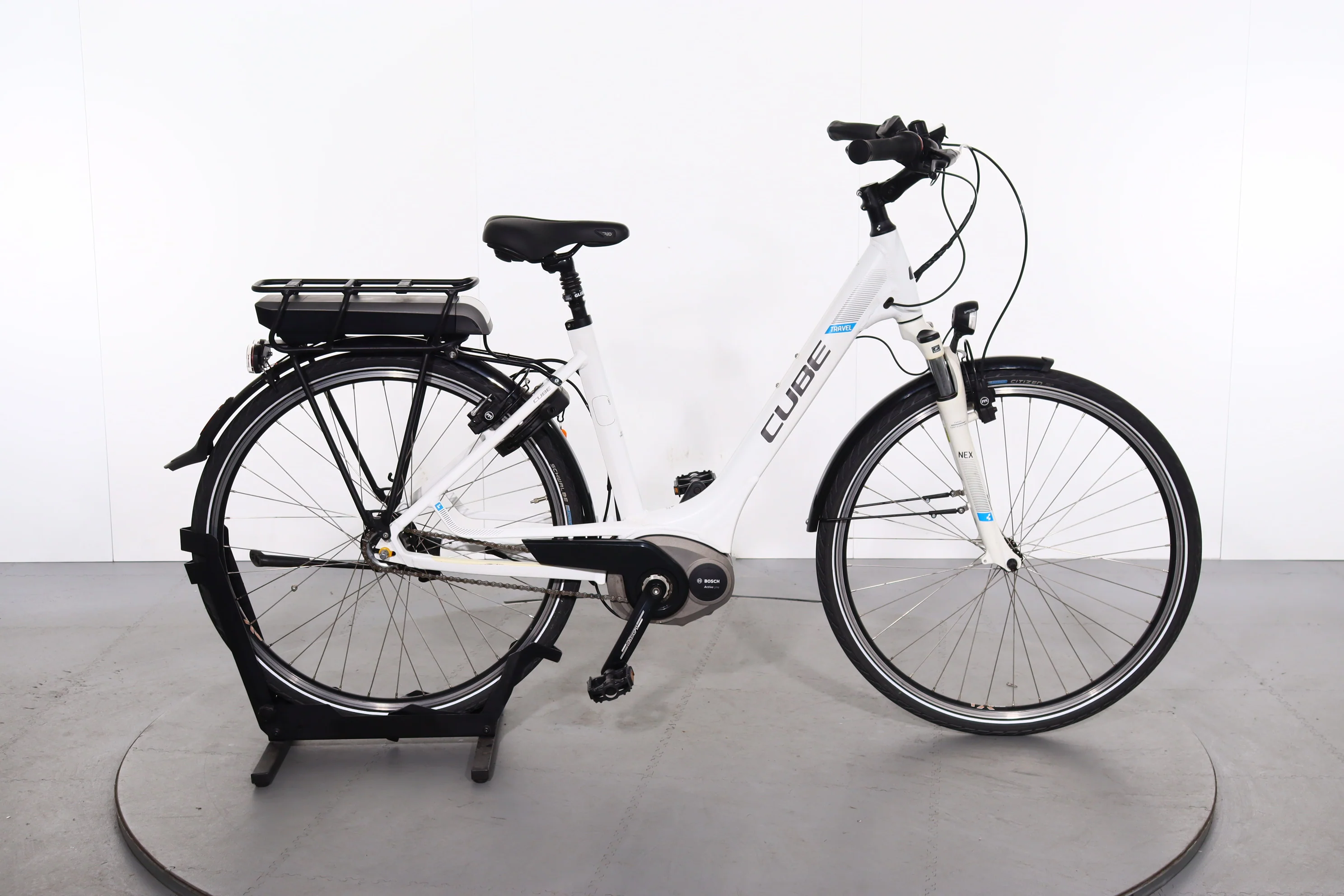 Cube Travel Hybrid