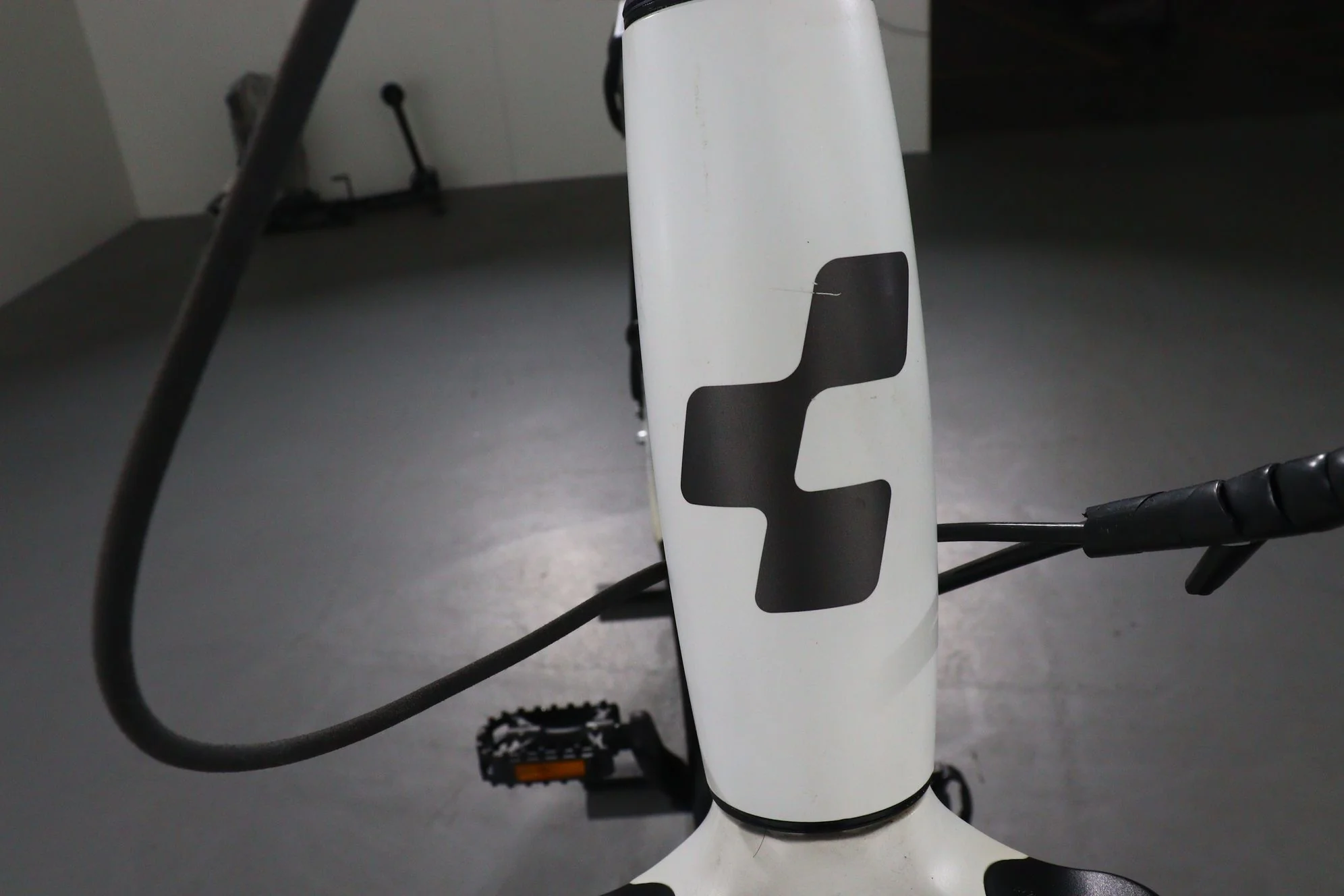Cube Travel Hybrid - Image 12
