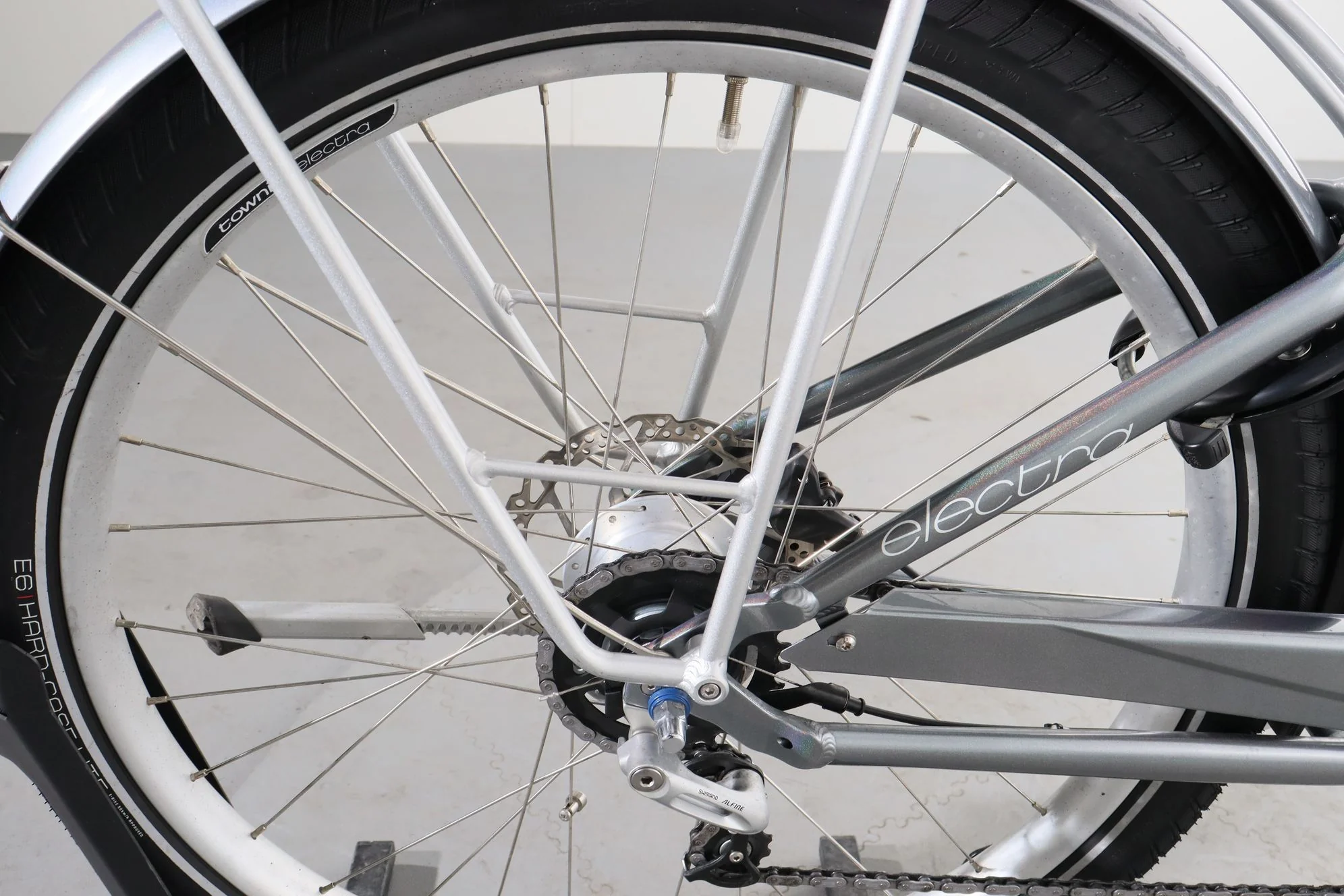 Electra Townie Path GO! 5i - Image 9
