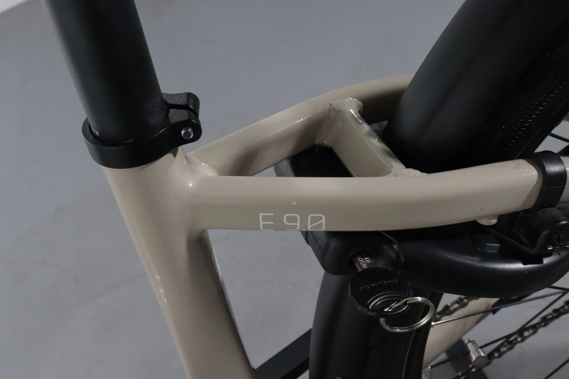 Falter E 9.0 - Image 11