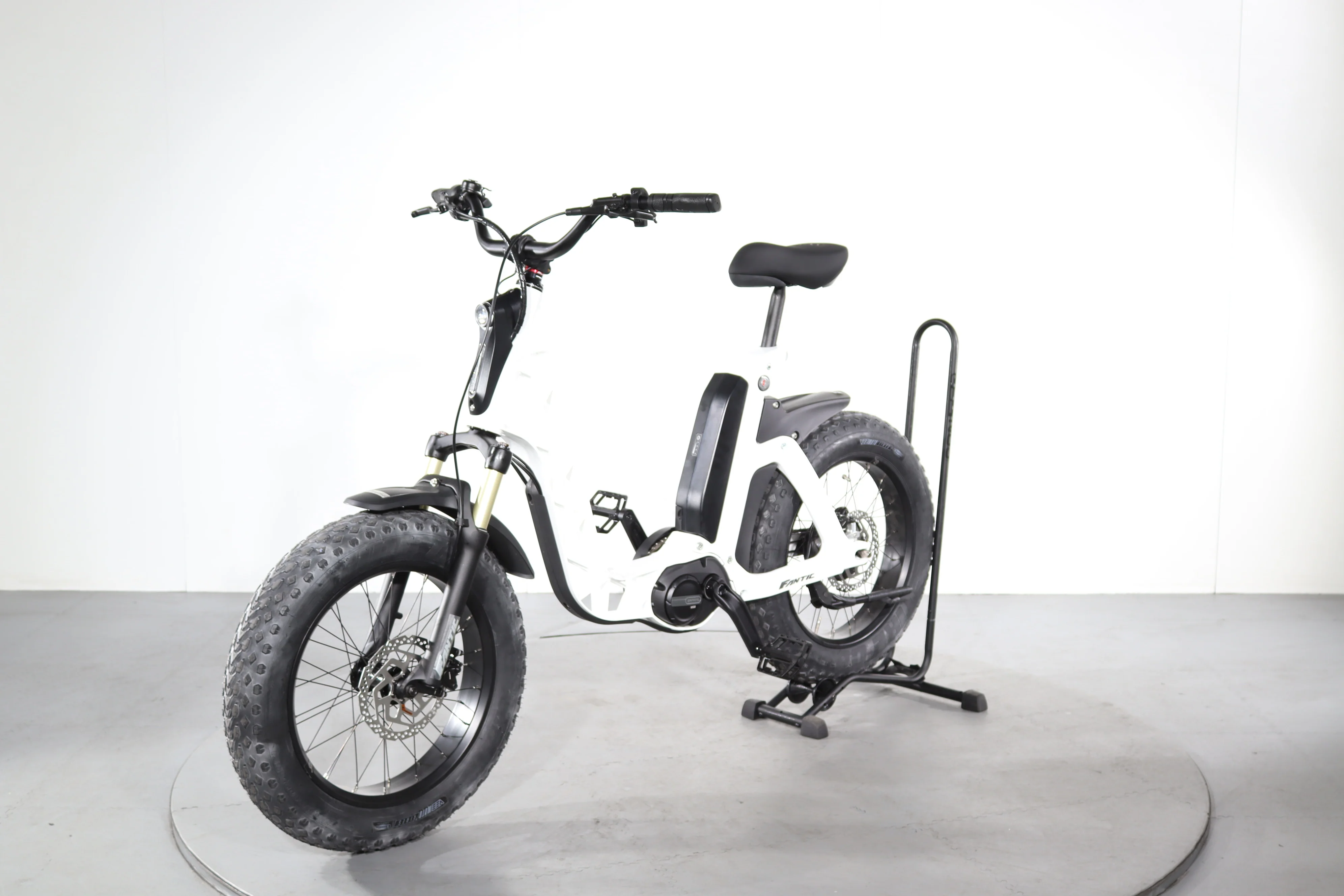 Fantic Issimo Fun - Image 3