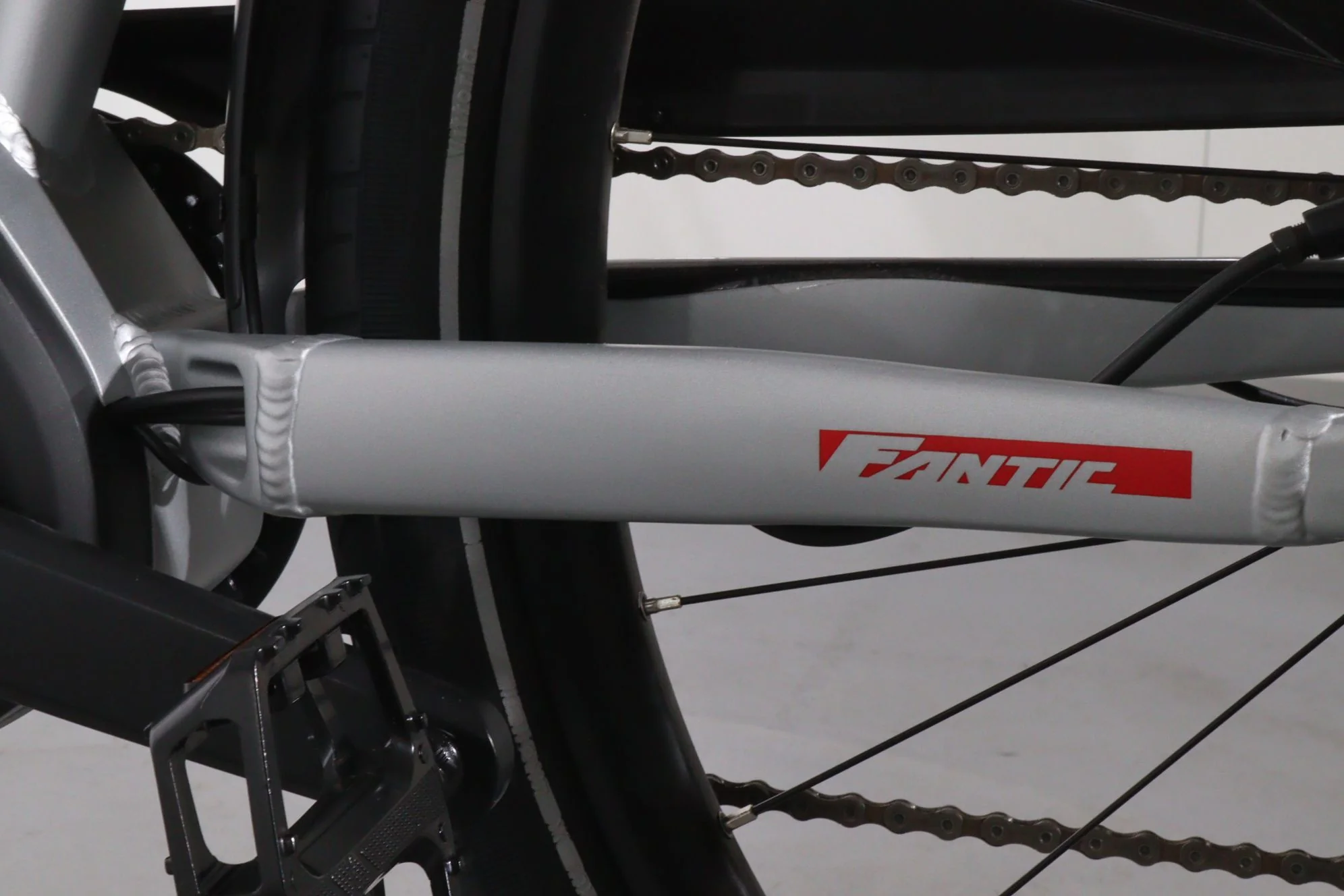 Fantic Seven Days Living - Image 10