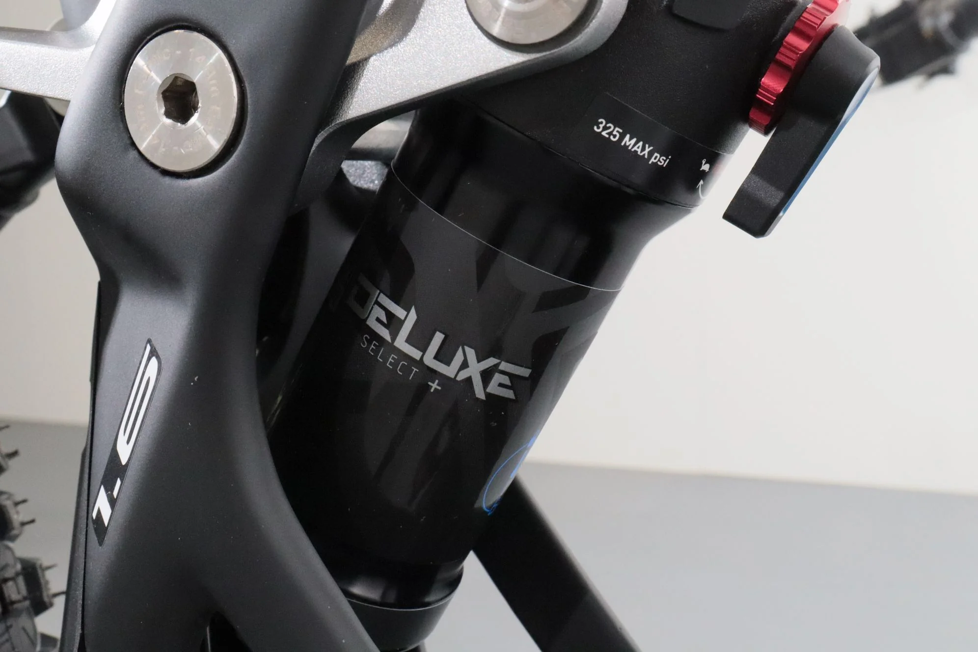 Fantic XTF 1.6 Carbon Race - Image 10
