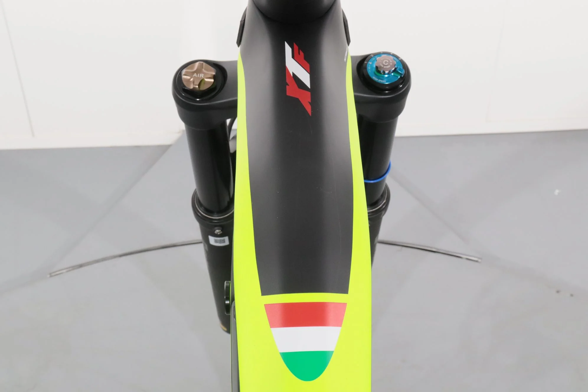 Fantic XTF 1.6 Carbon Race - Image 11