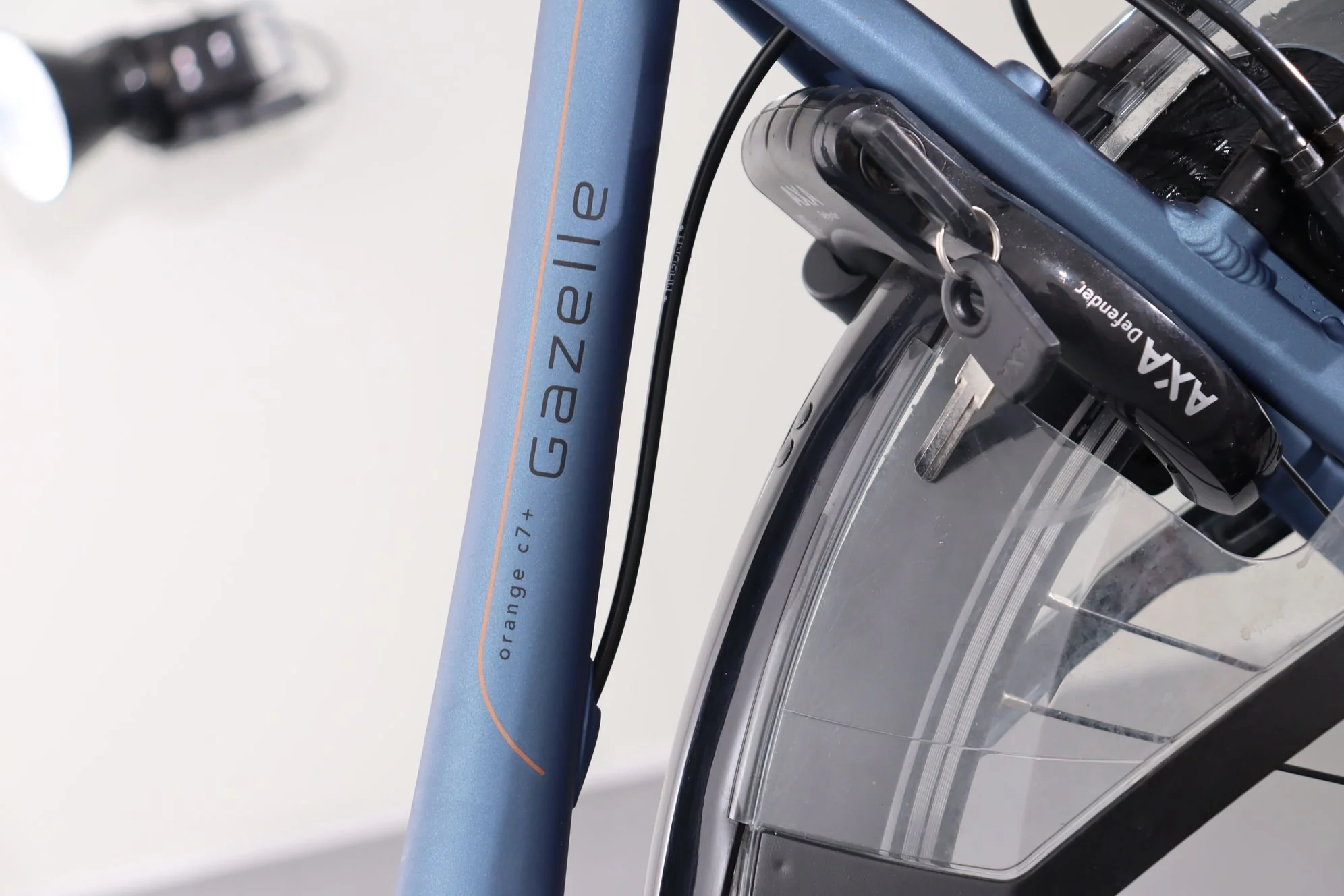 Gazelle Orange C7+ HMB - Image 11