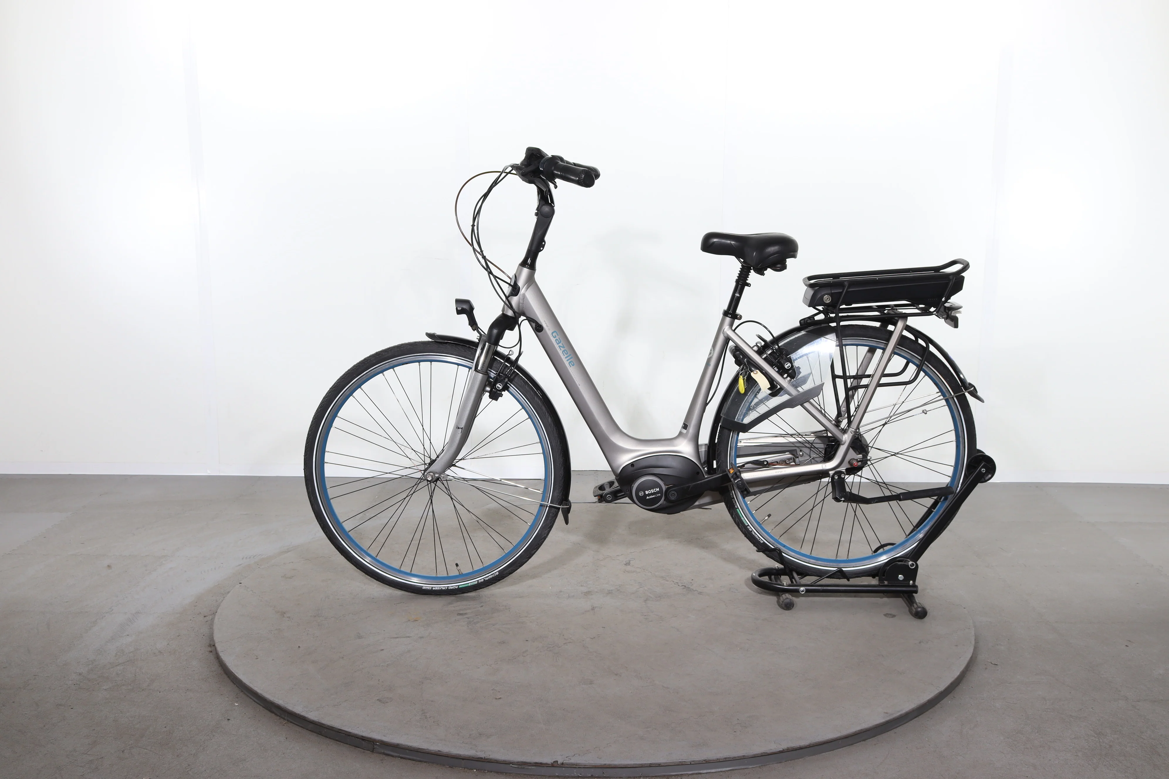 Gazelle Orange C7 - Image 4