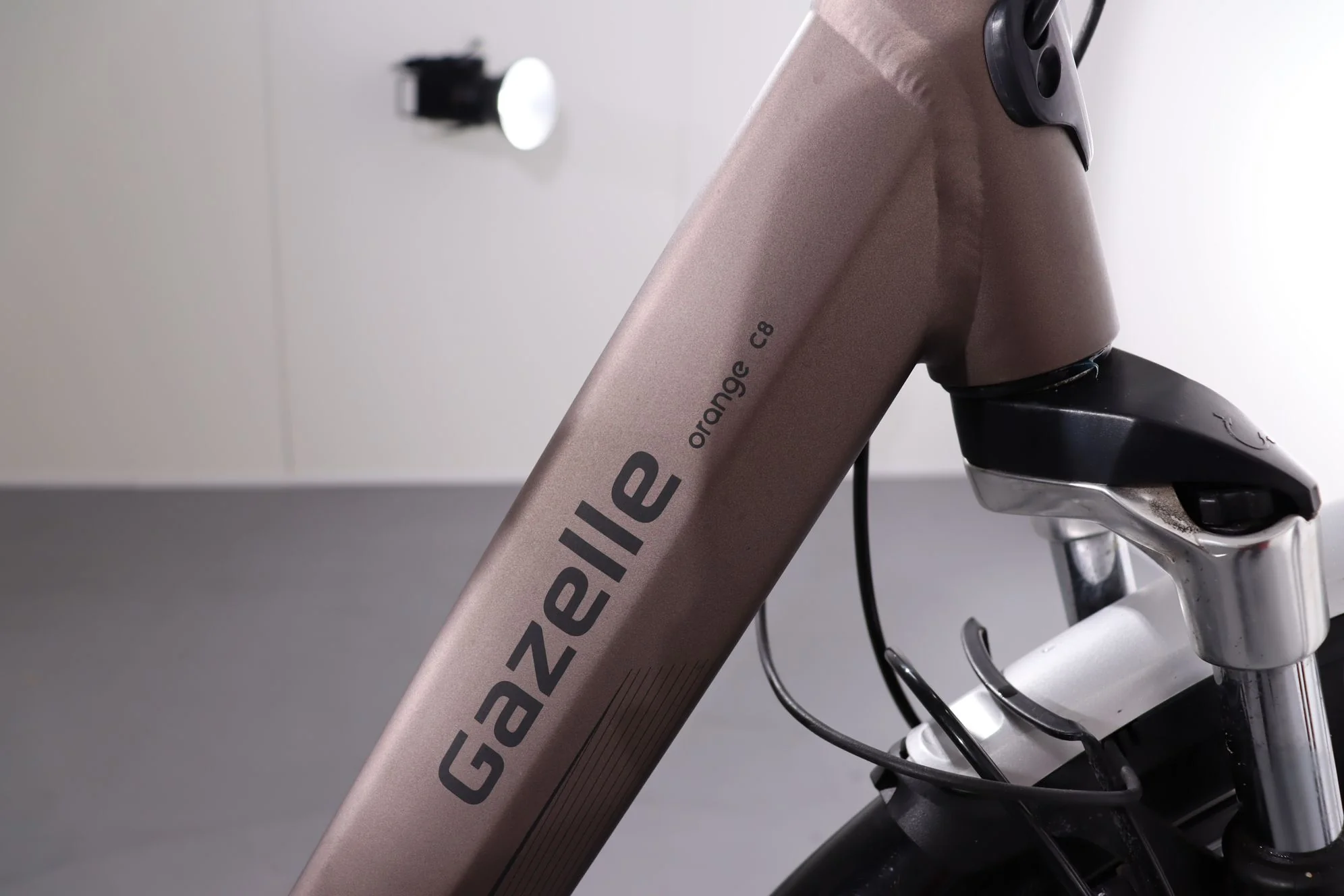Gazelle Orange C8 HMB H8 2018 - Image 12