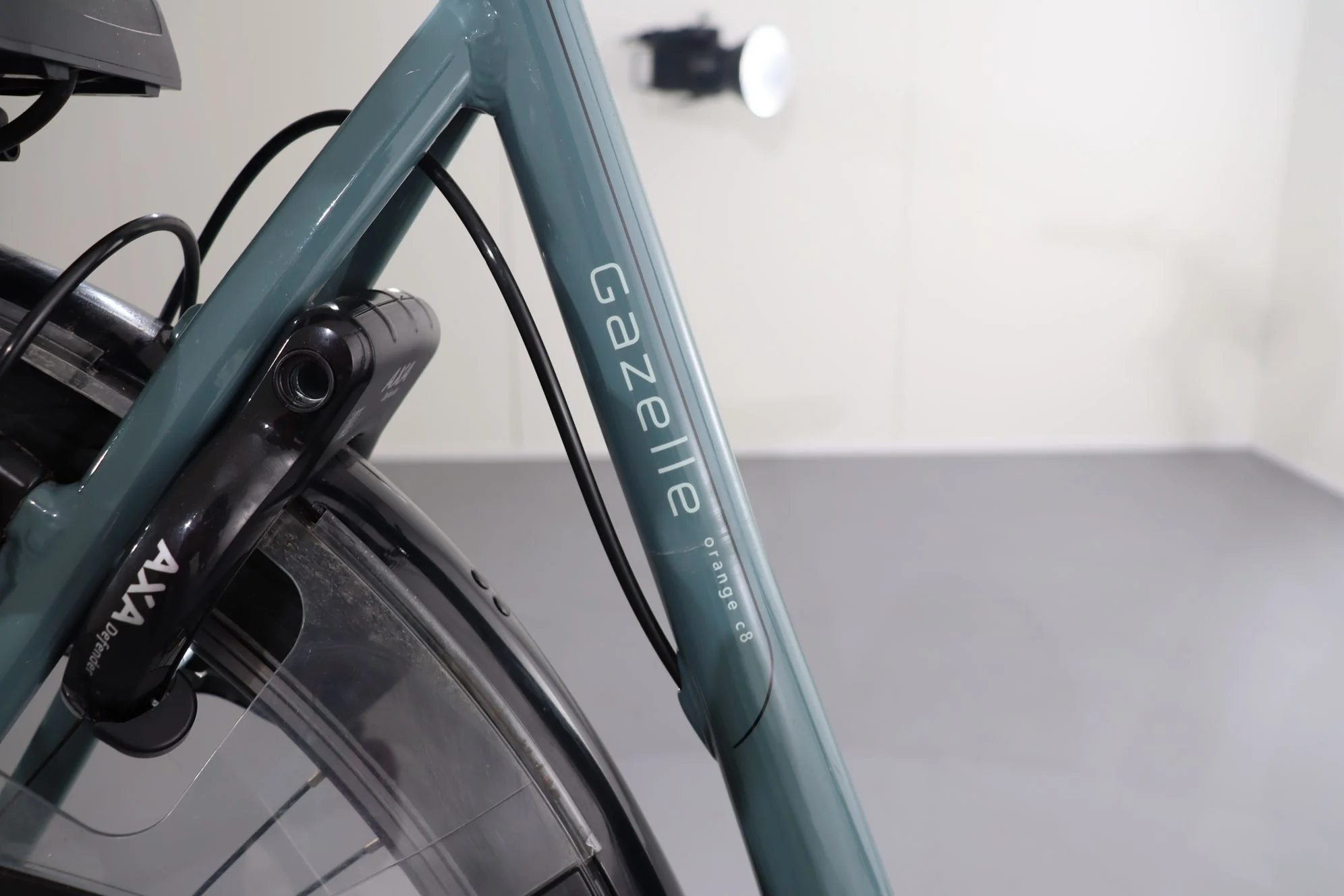 Gazelle ORANGE C8 HMB - Image 9