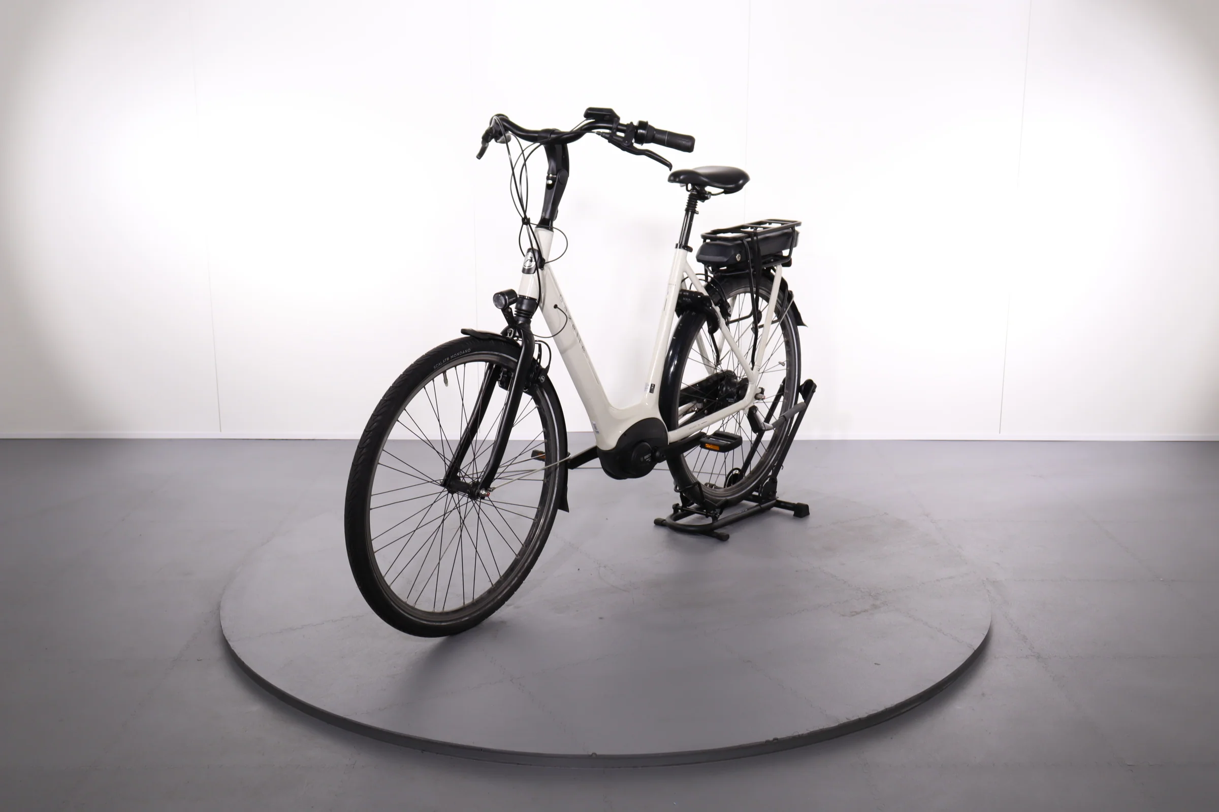 Gazelle ORANGE C8 HMB - Image 3