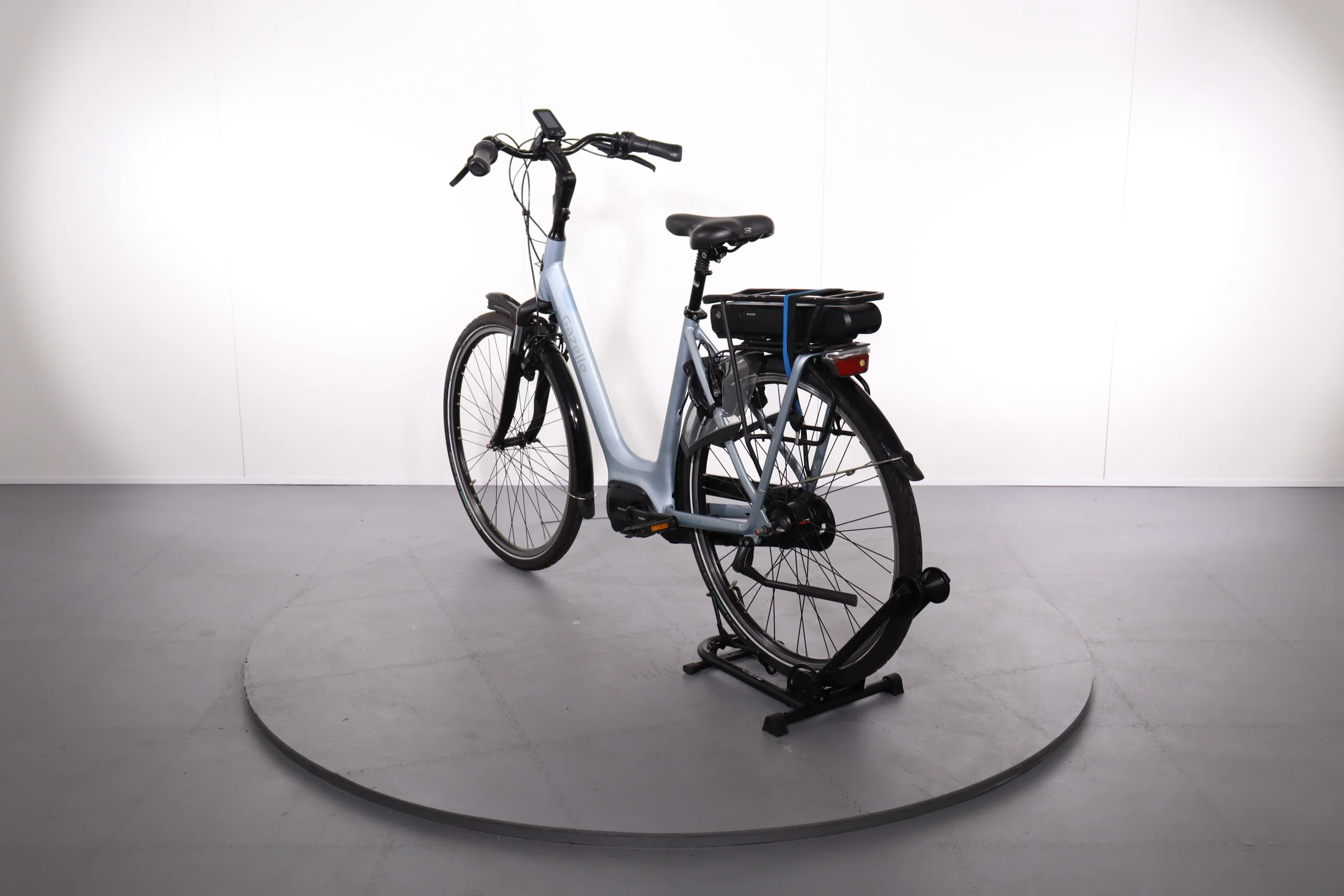 Gazelle Orange C8 HMS - Image 5
