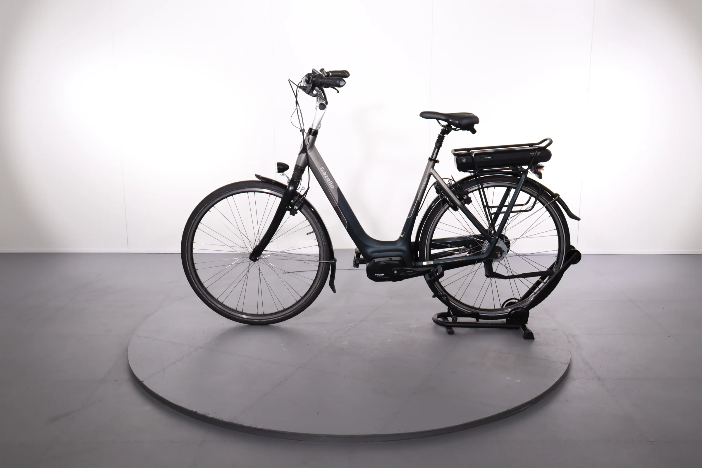 Gazelle Orange C8 HMS - Image 4