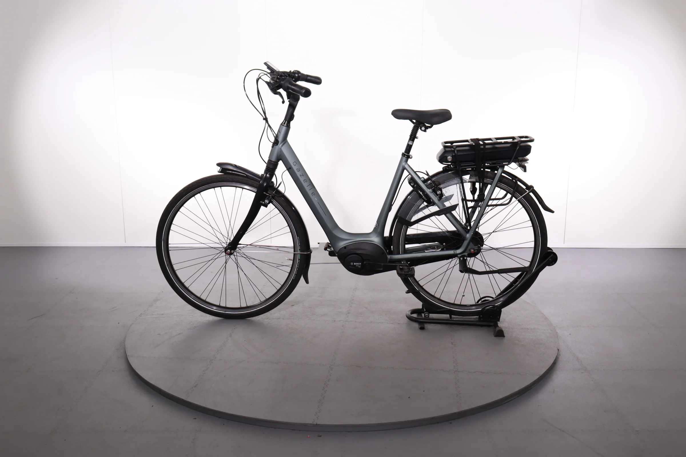 Gazelle Orange C8 - Image 4