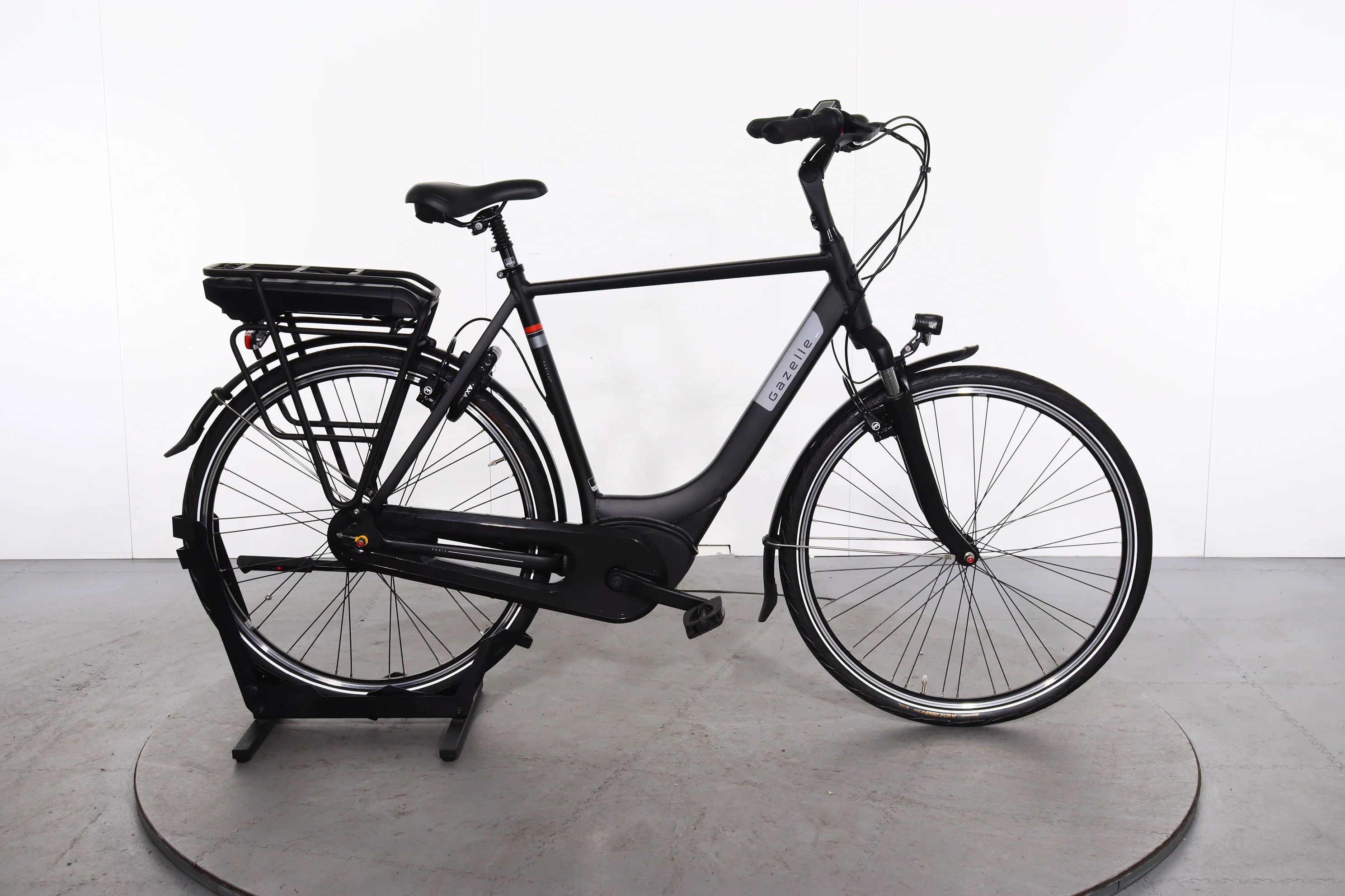 Gazelle Paris C7+ HMB
