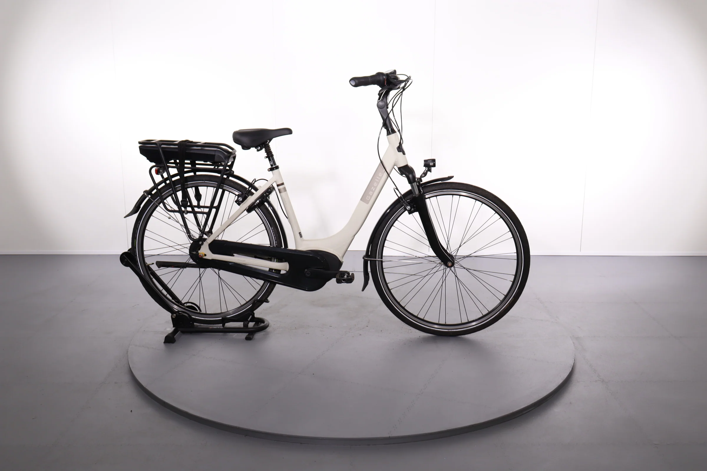 Gazelle PARIS C7 HMB