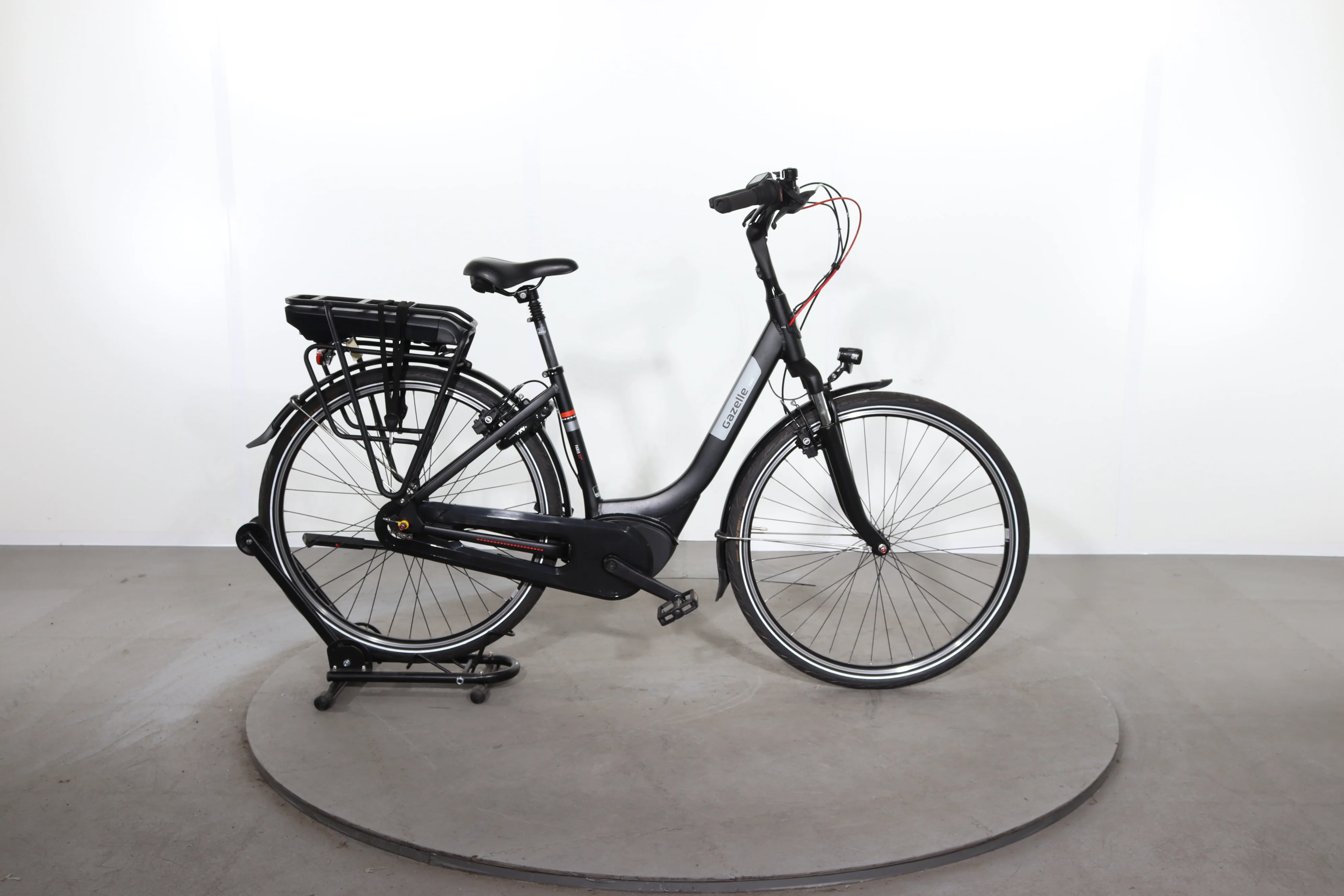 Gazelle Paris C7+ HMB