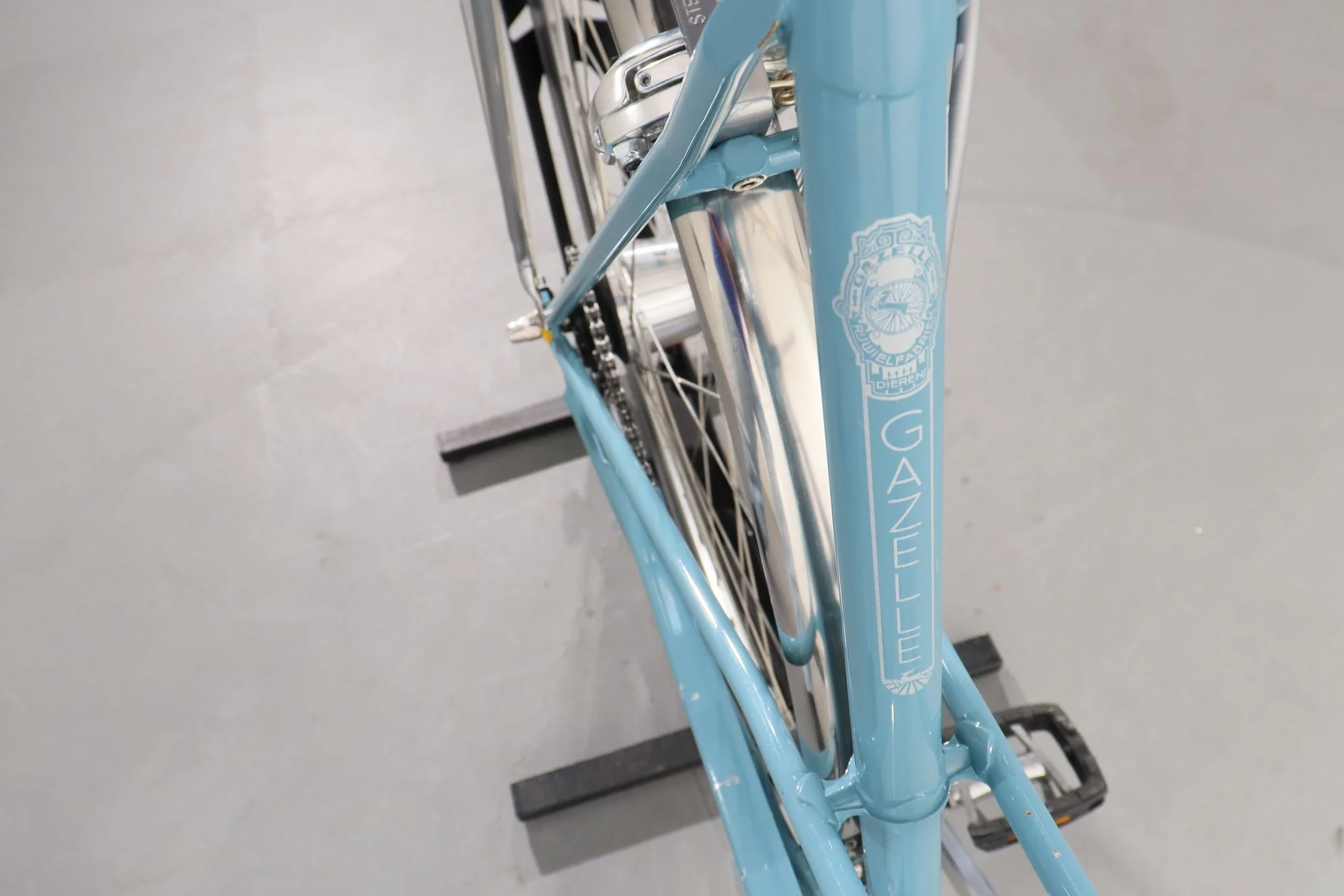 Gazelle Van Steel - Image 10