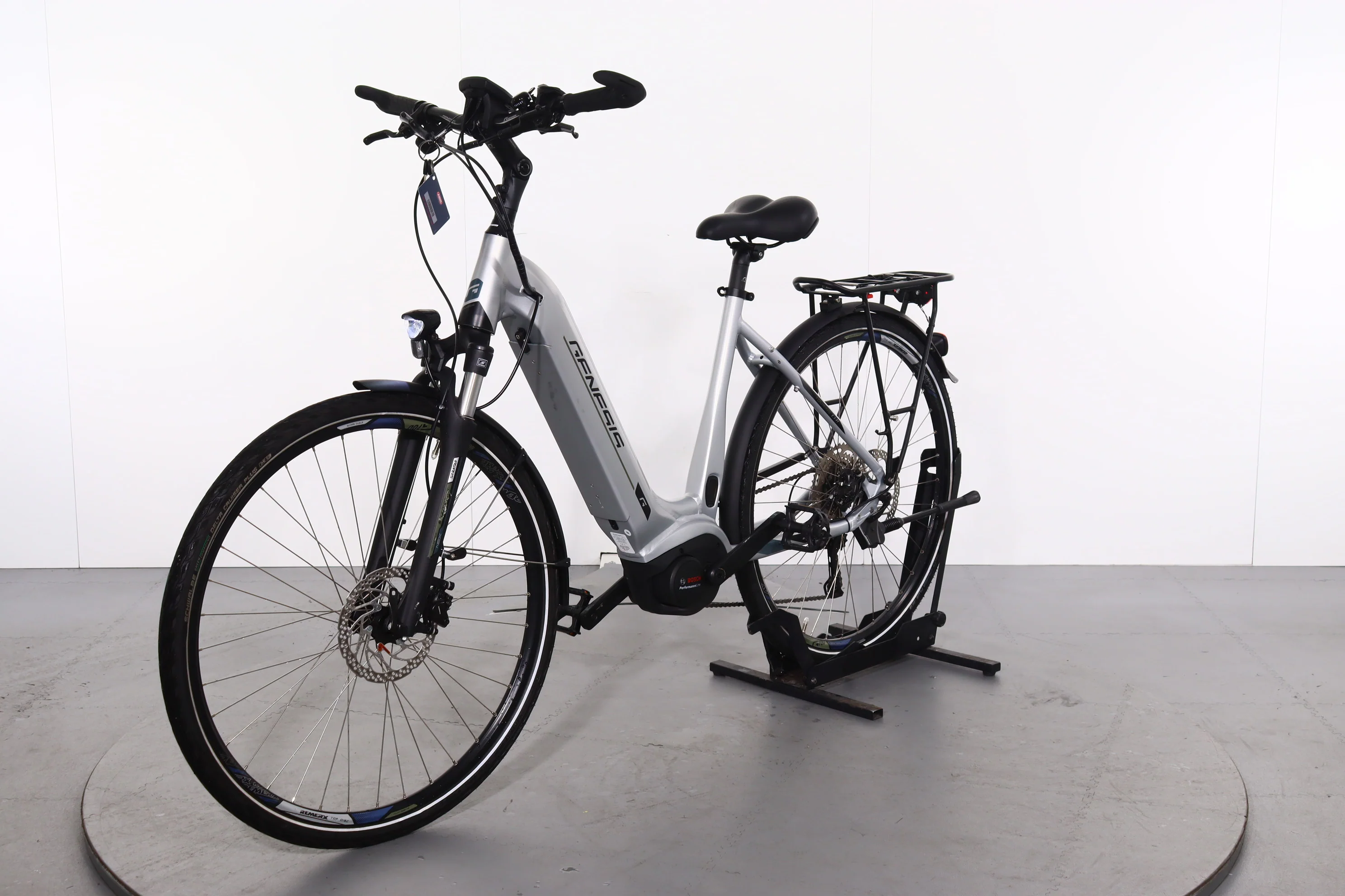 Genesis E-Touring 2.1 PT - Image 3