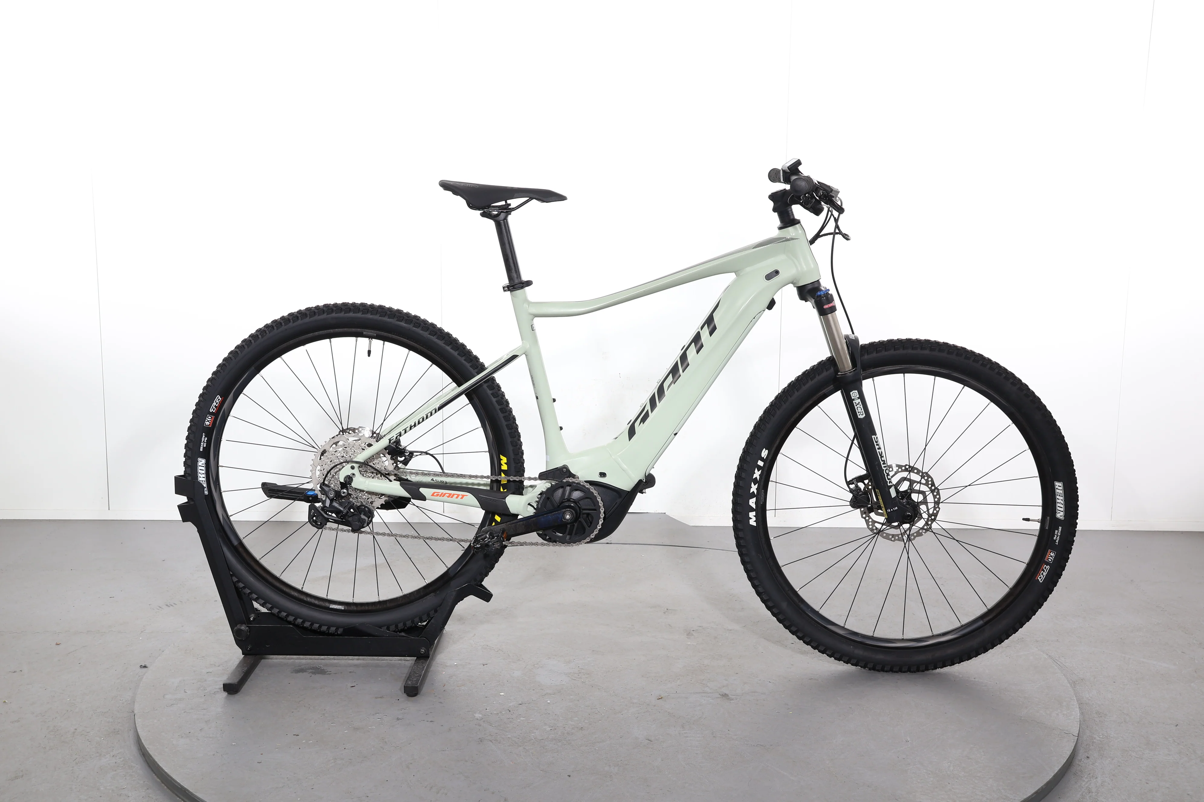 Giant Fathom E+