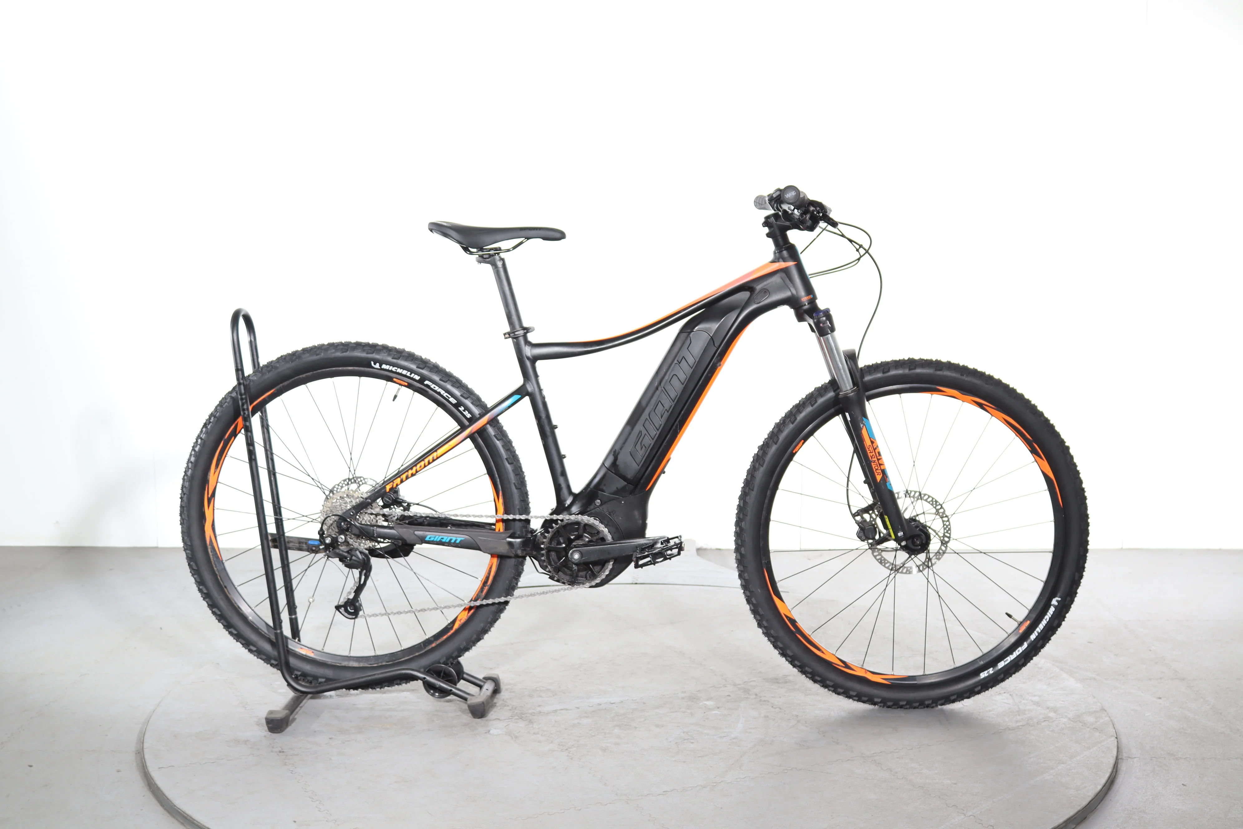 Giant Fathom E+