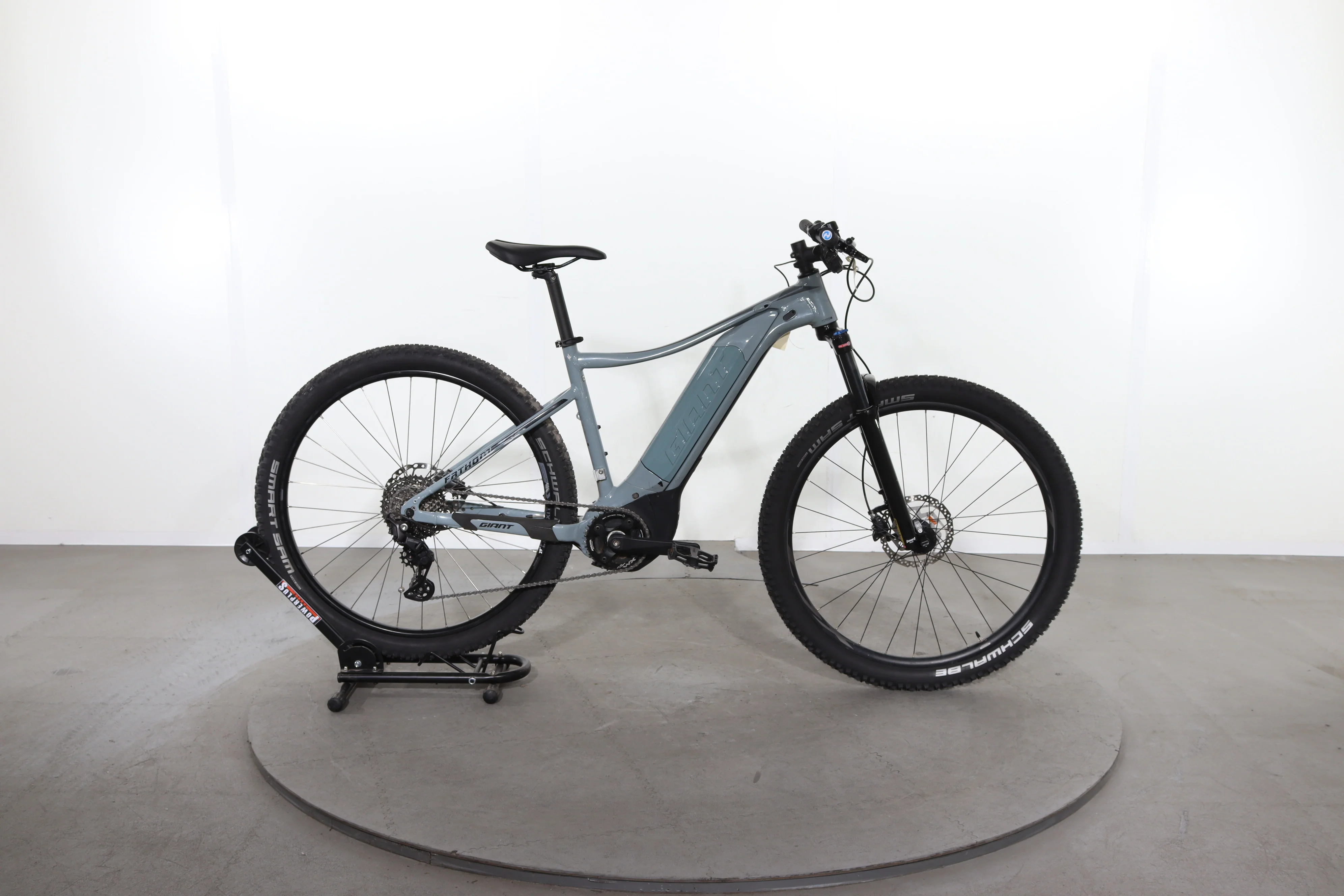 Giant Fathom E+2