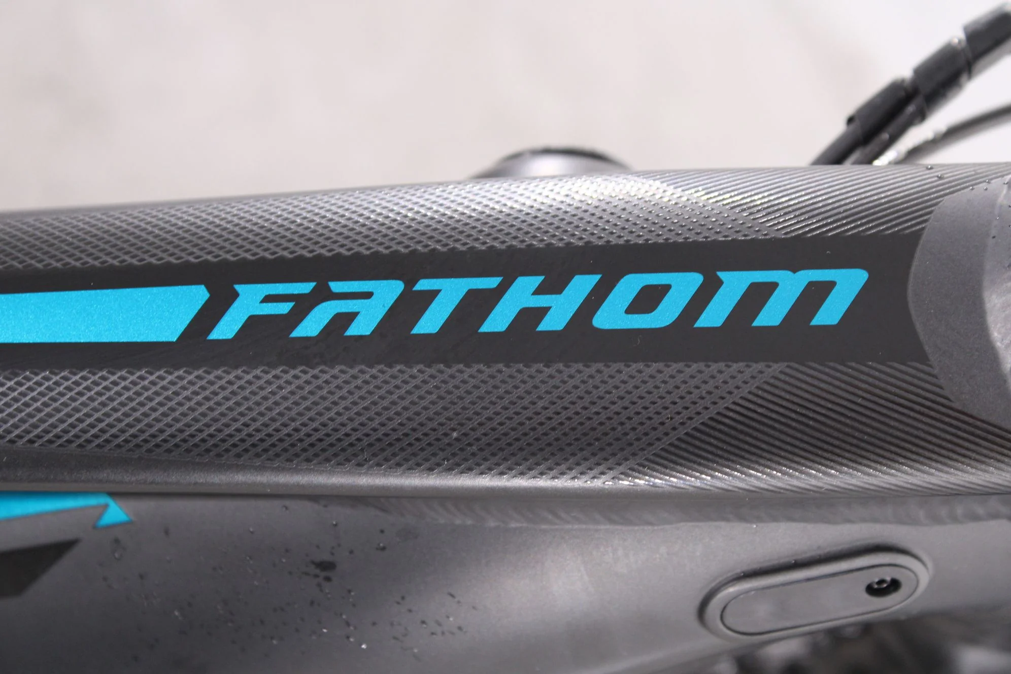Giant Fathom E+2 - Image 9