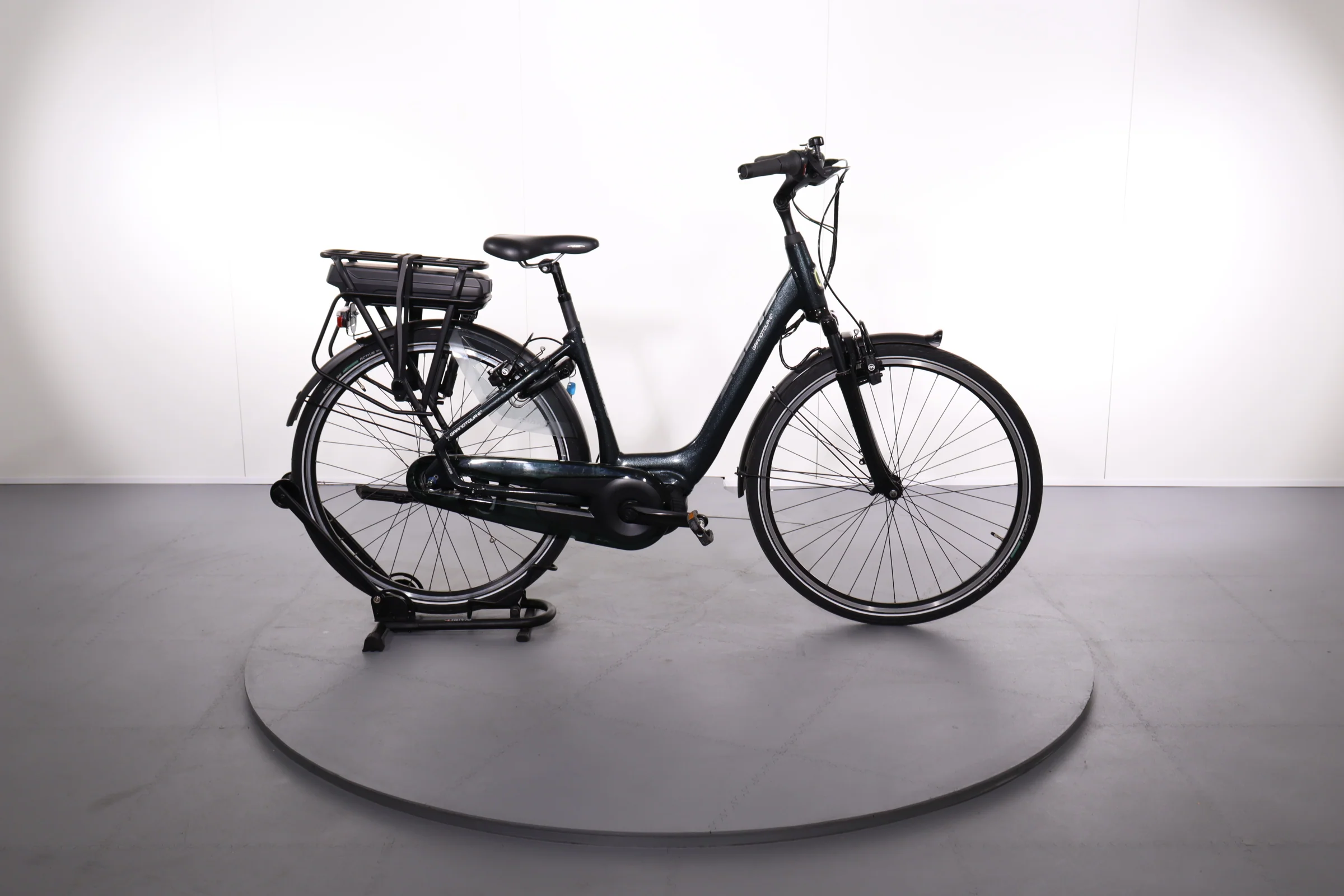 Giant GrandTour E+