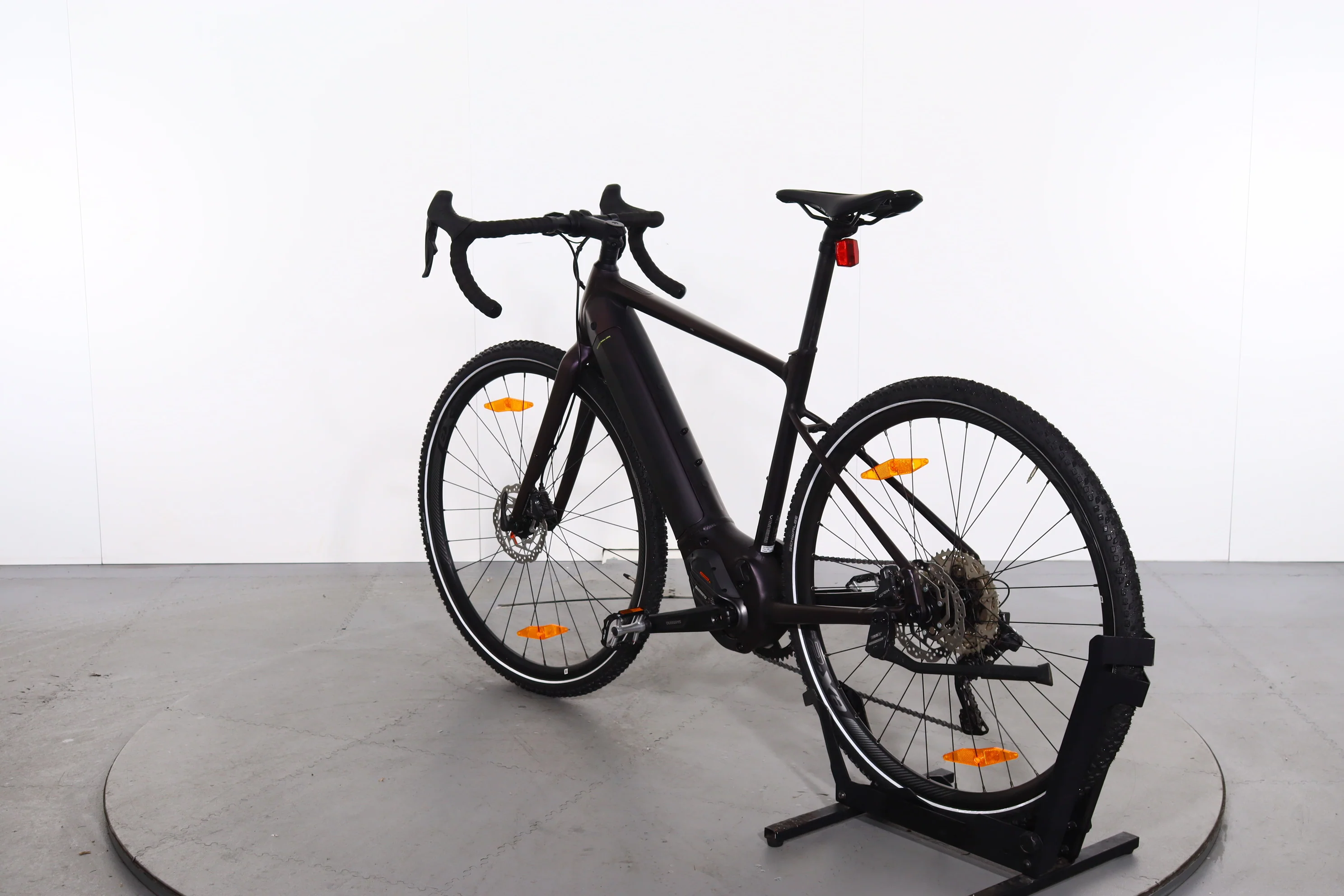 Giant Revolt E+ - Image 5