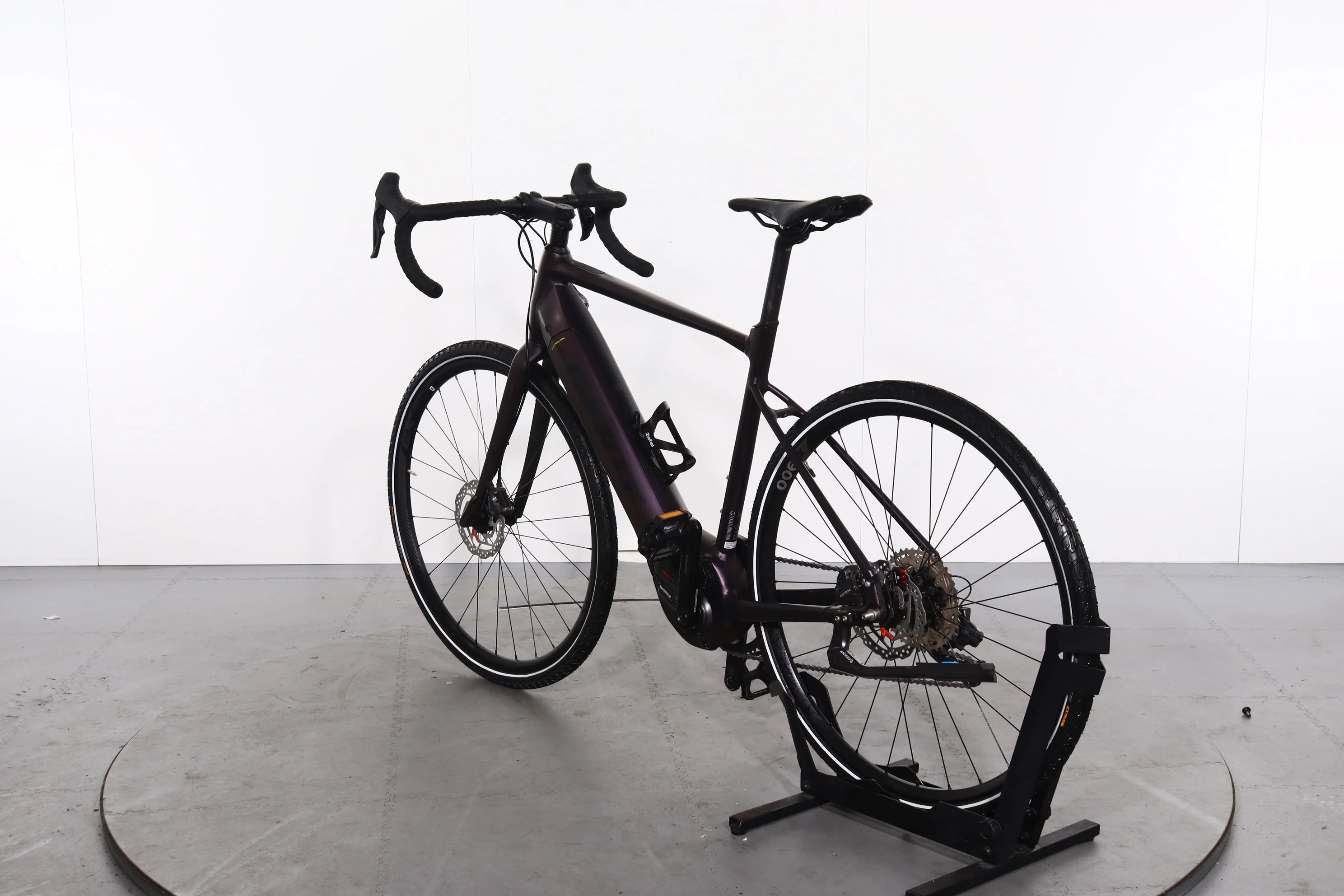 Giant Revolt E+ - Image 6