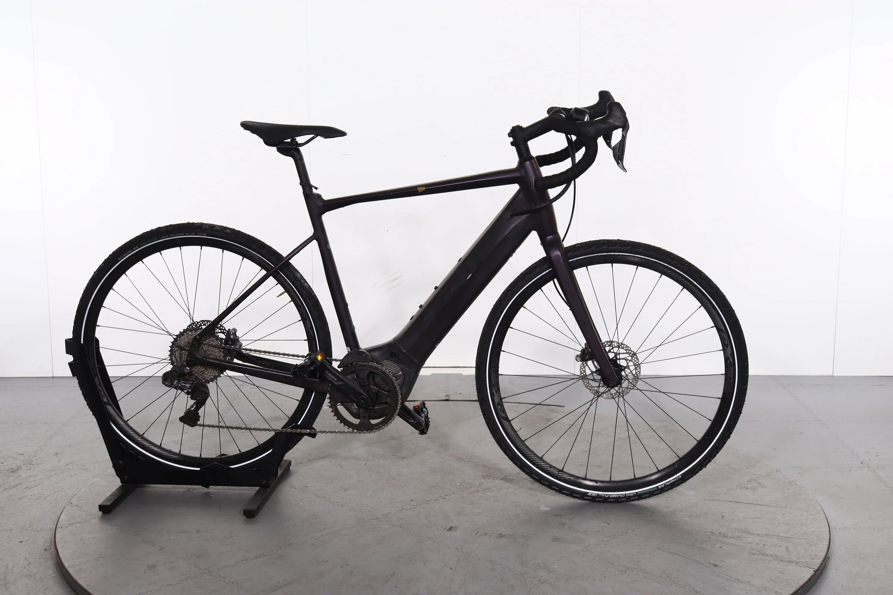 Giant REVOLT E+