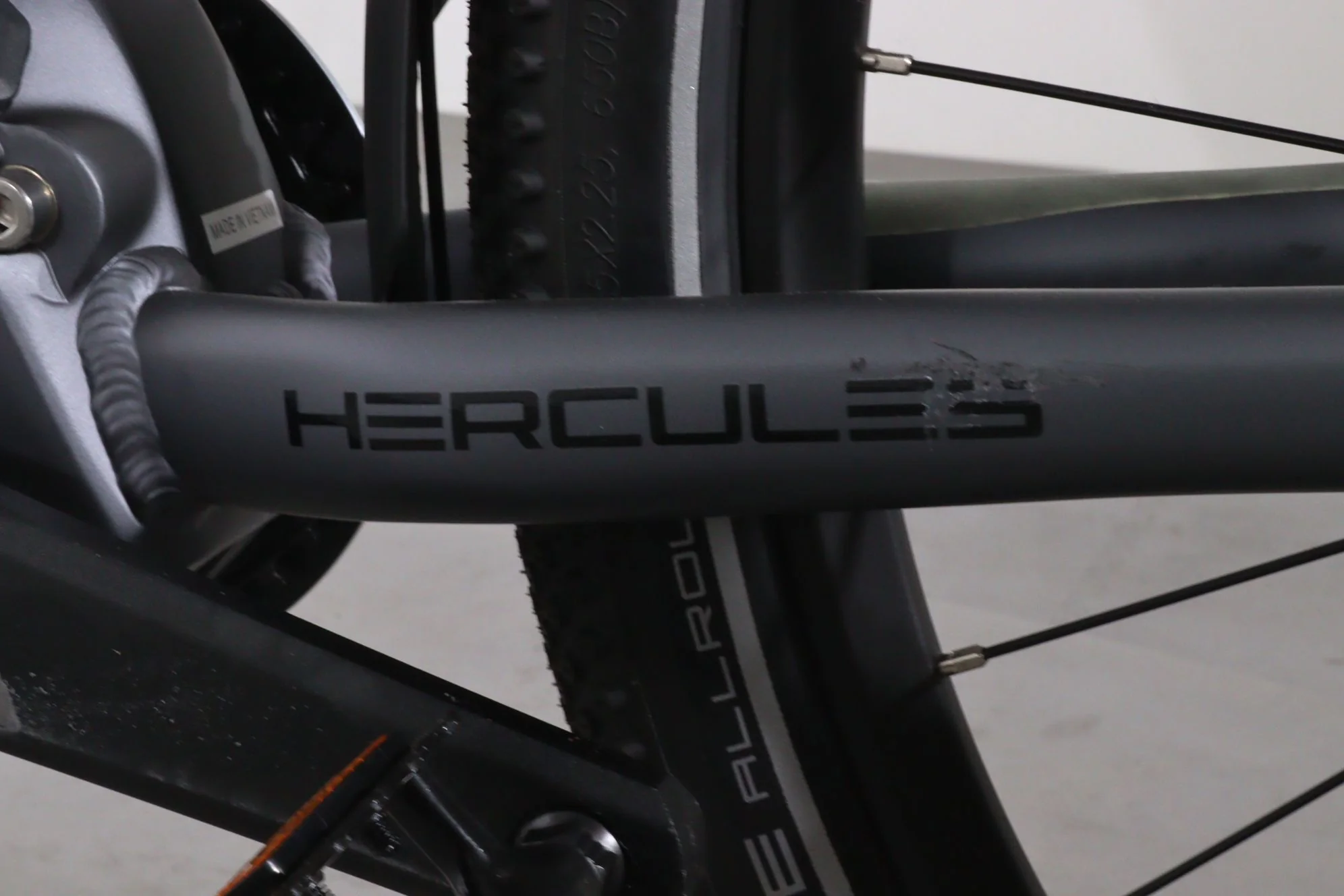 Hercules Pasero SUV i-10 - Image 11