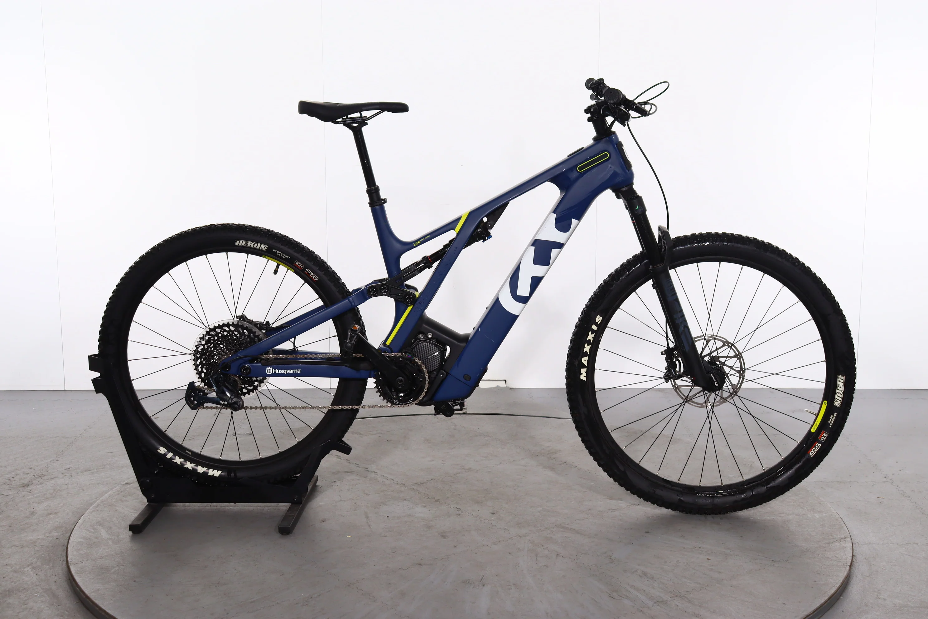Husqvarna Light Cross LC6