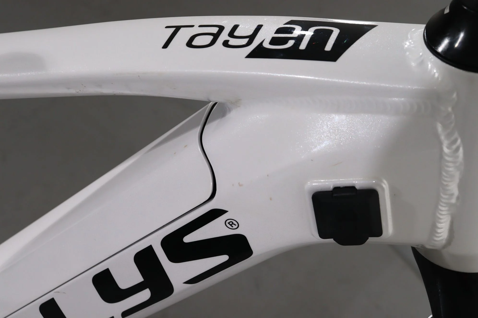 Kellys Tayen R50 - Image 8