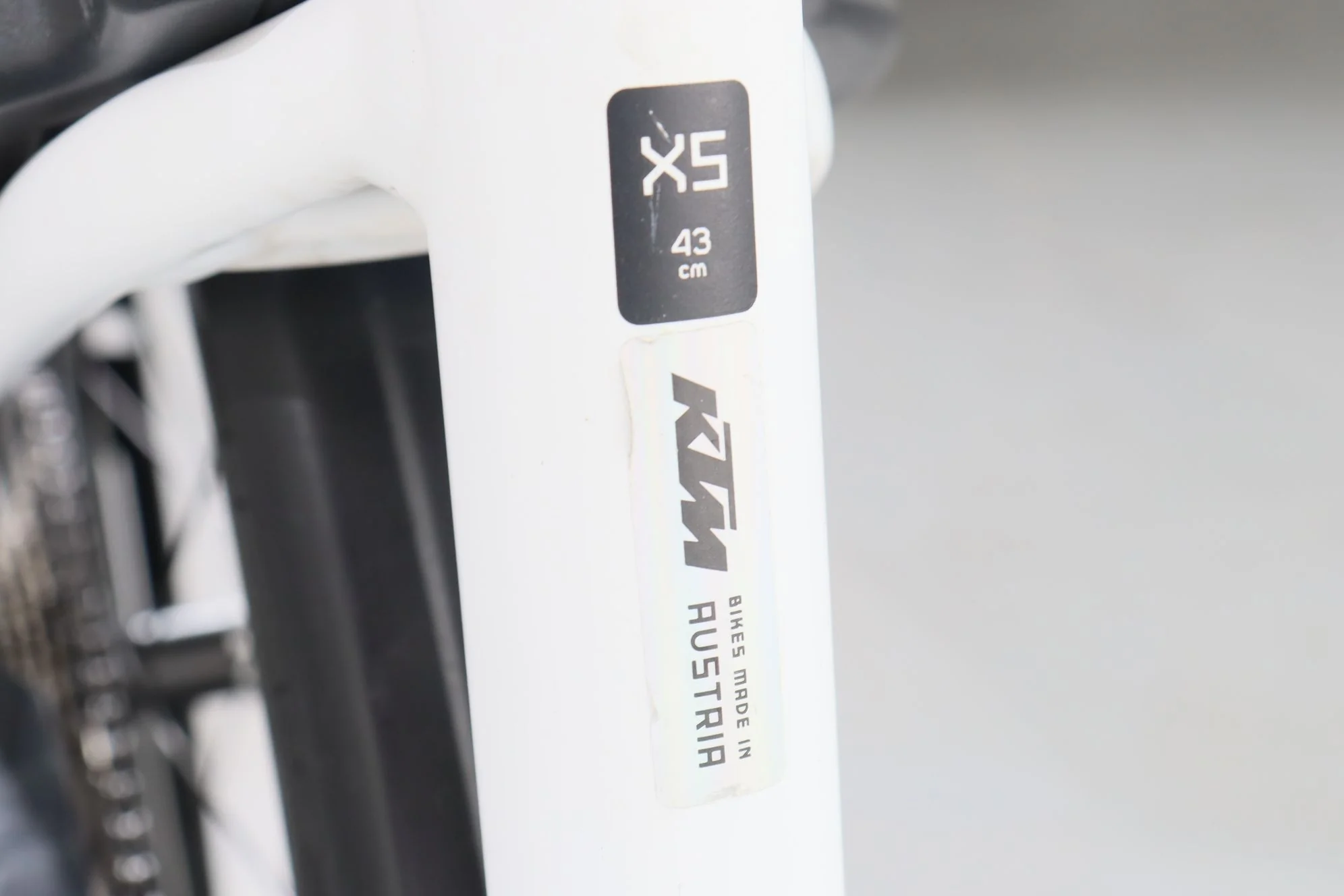 KTM Cento 10 Plus - Image 11