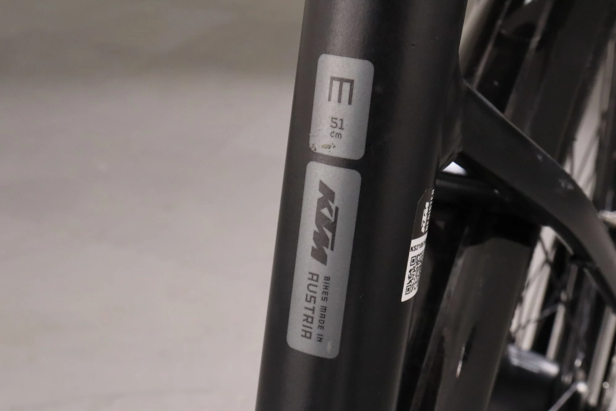 KTM MACINA CITY 610 BELT - Image 9